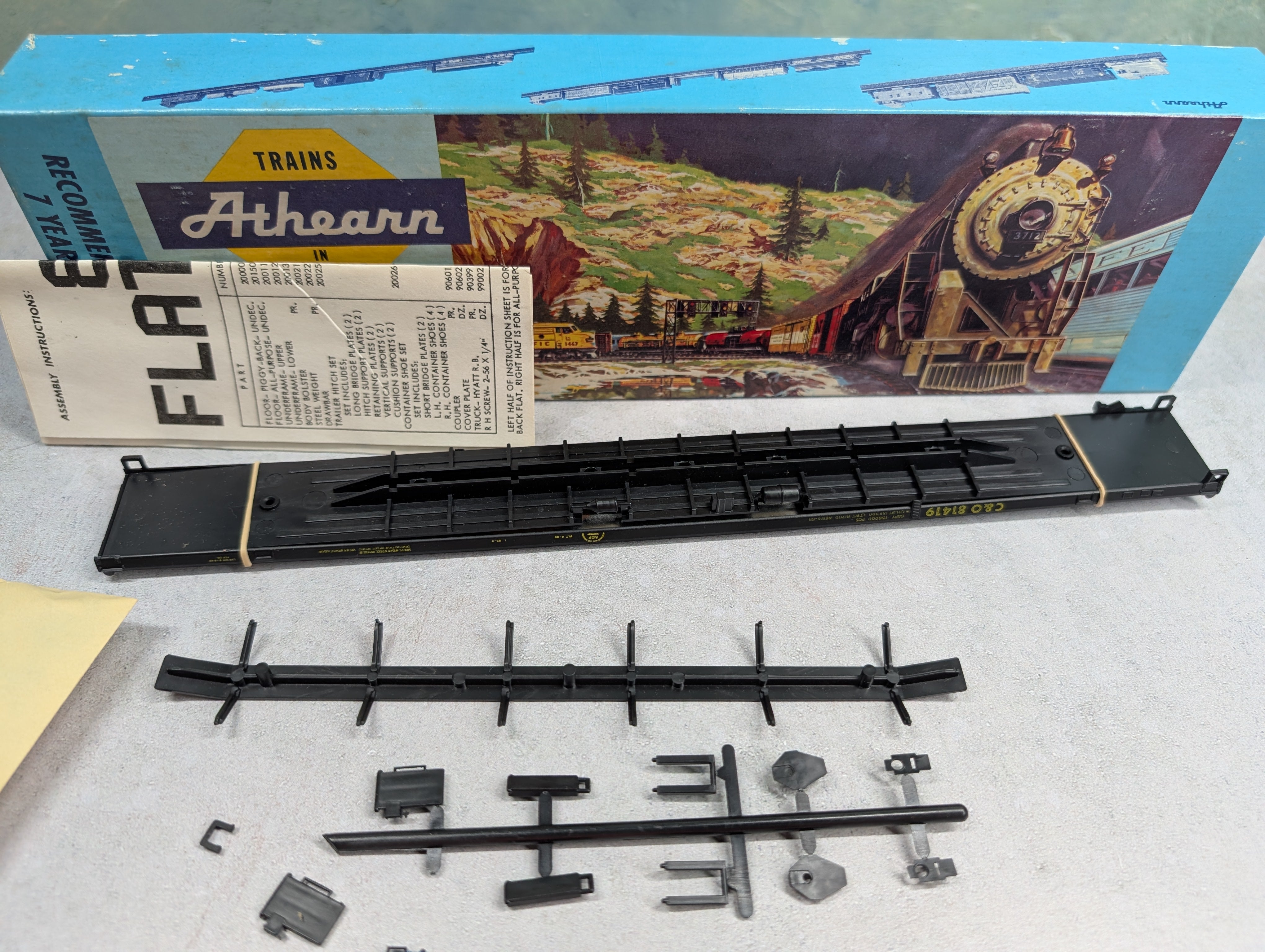 USED Athearn 2017 HO Scale 85' A/P Flat Car Chesapeake and Ohio C&O #81419 KIT