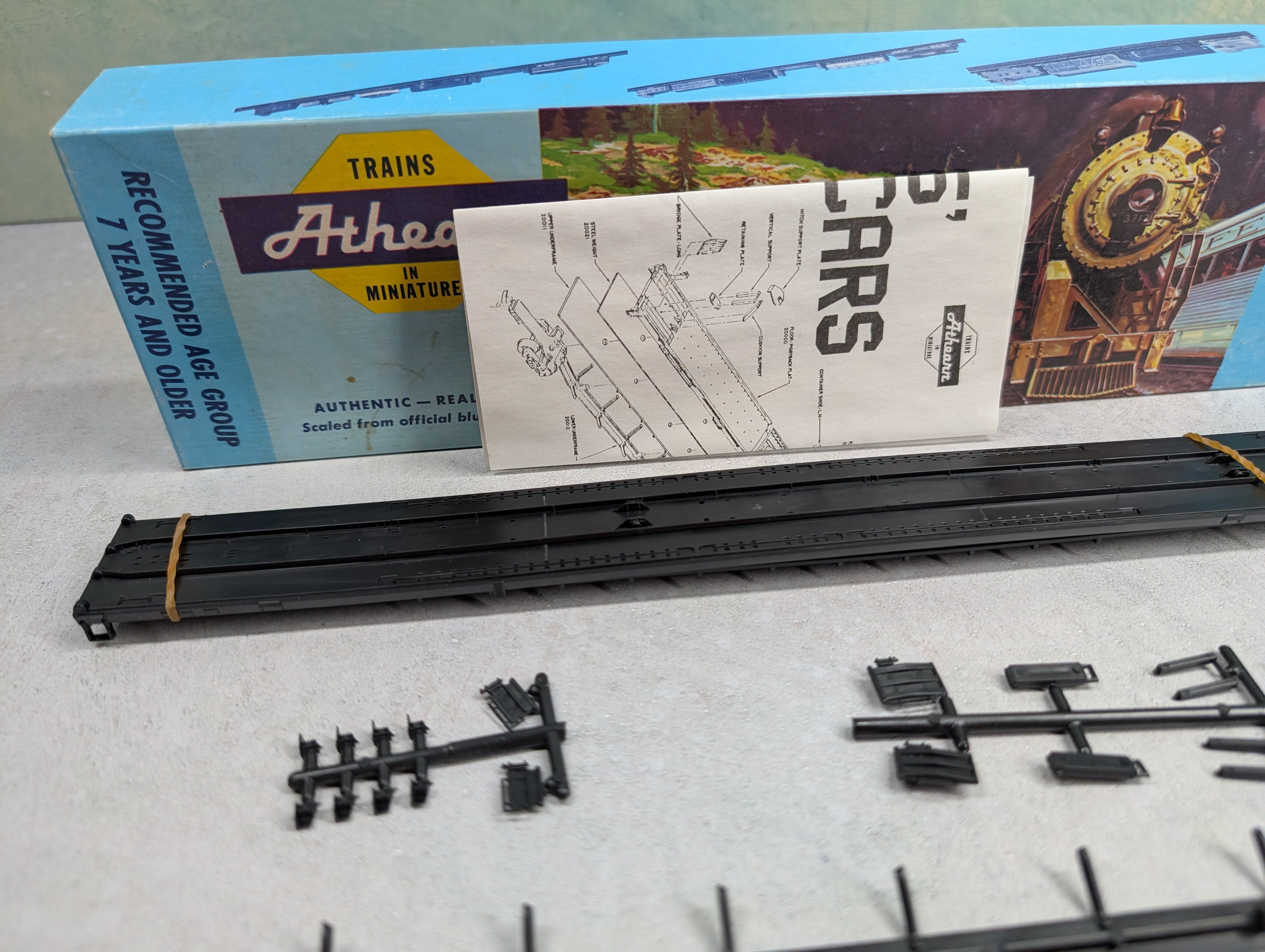 USED Athearn 2015 HO Scale 85' A/P Flat Car Undecorated Black KIT