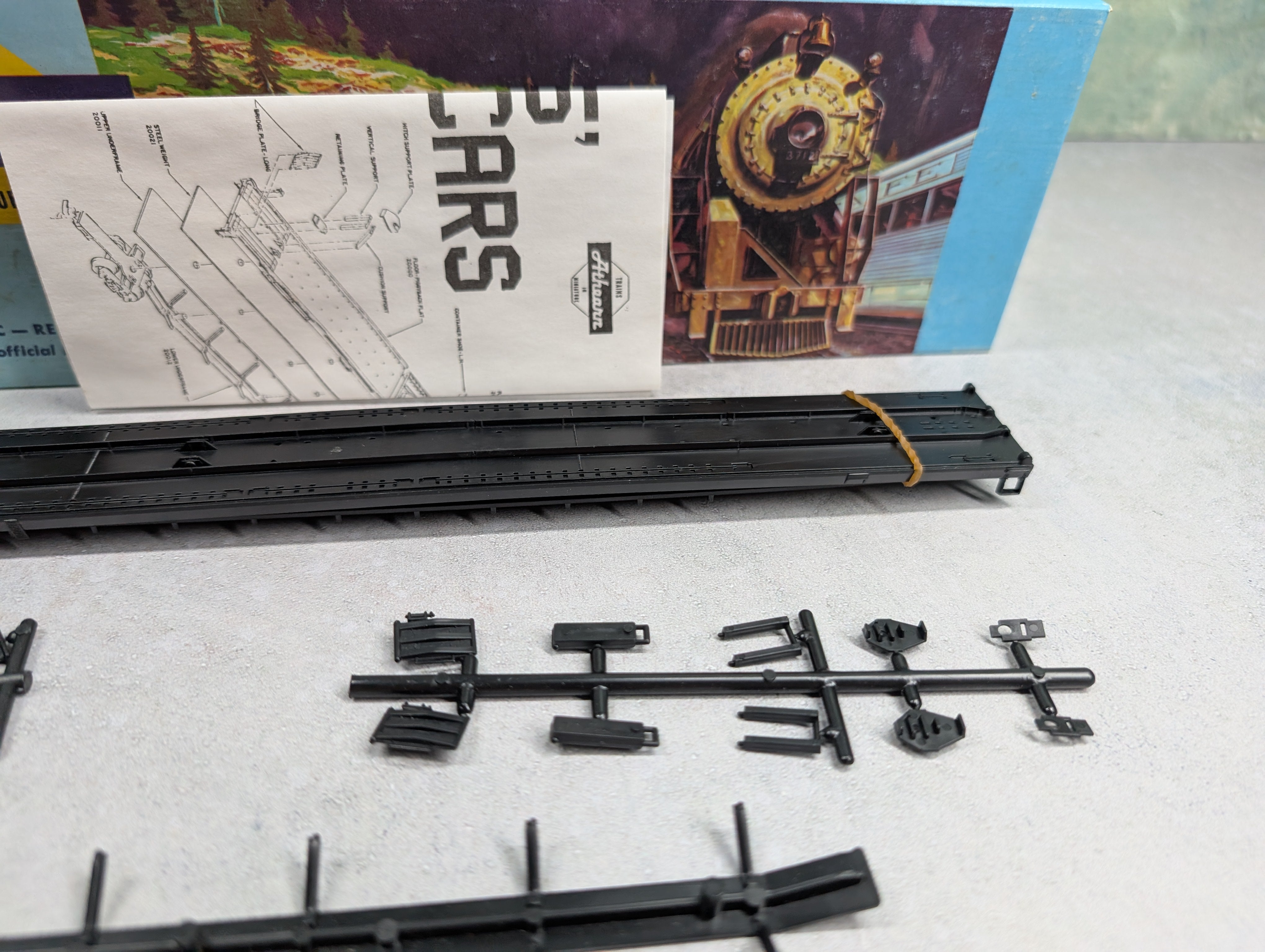 USED Athearn 2015 HO Scale 85' A/P Flat Car Undecorated Black KIT
