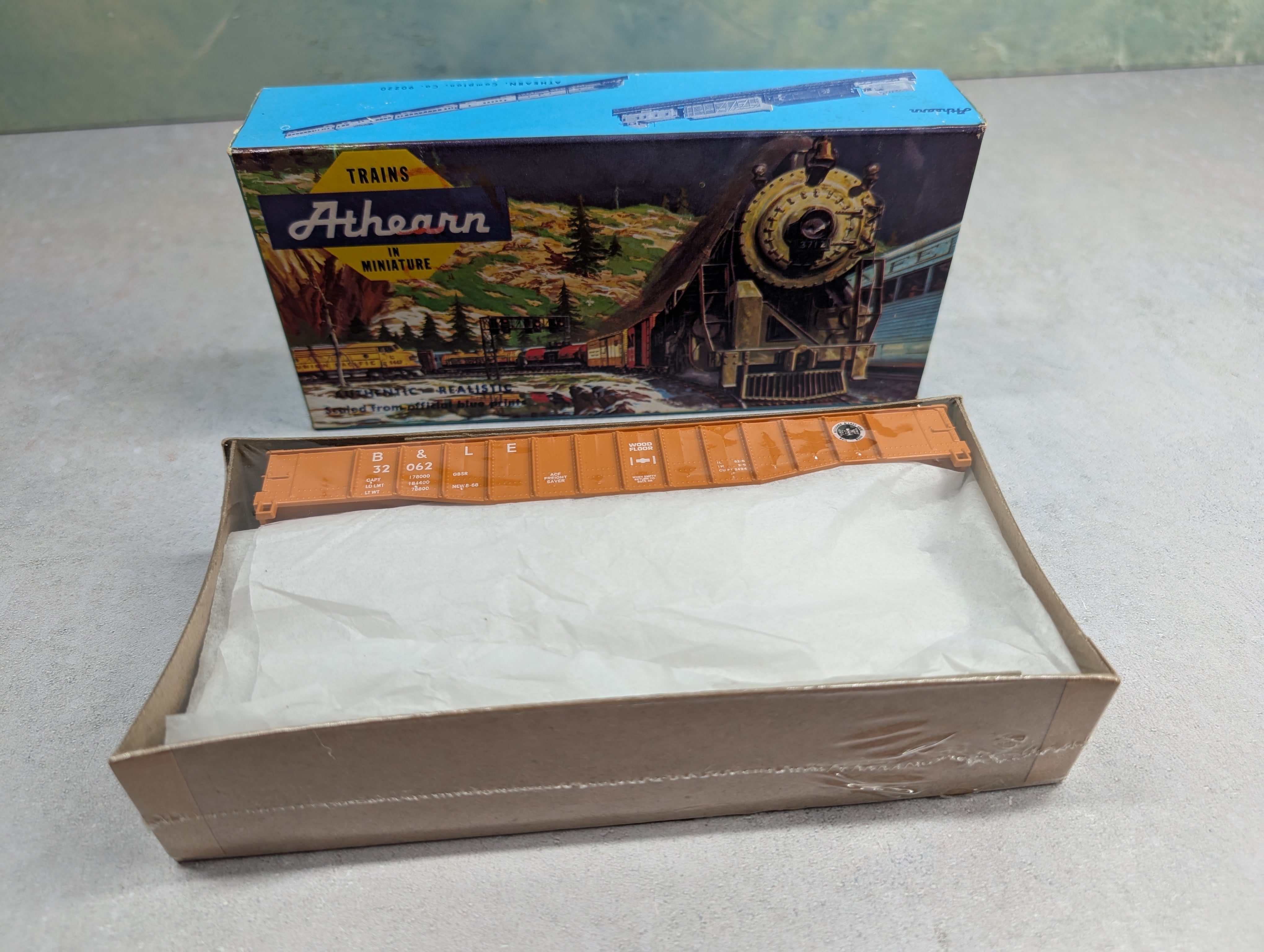 Athearn 185 HO Scale 50' Covered Gondola Bessemer & Lake Erie B&LE #32062 Rail Runner Custom