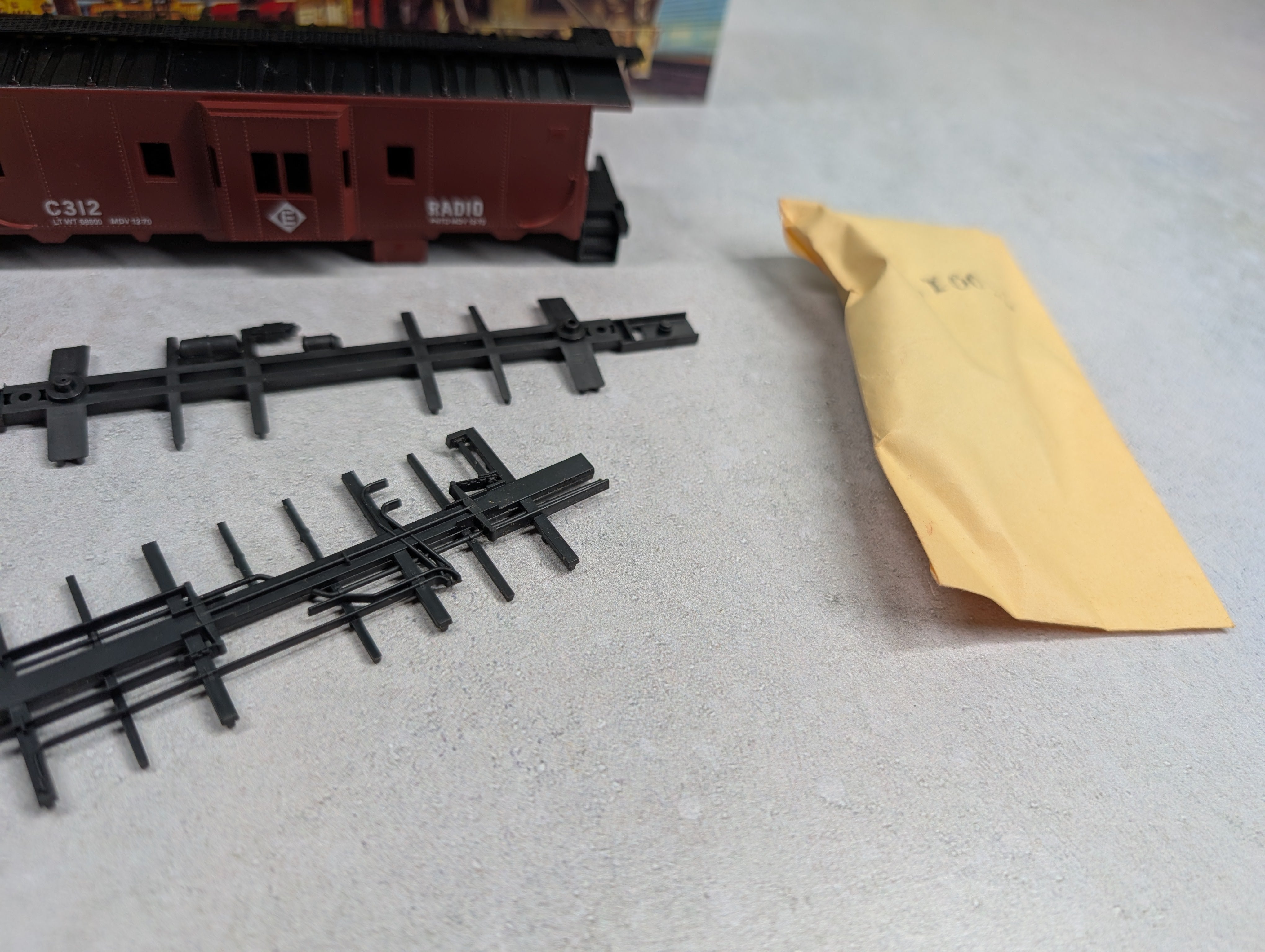 USED Athearn 861 HO Scale Bay Window Caboose Erie Lackawanna #C312 Bev-Bel KIT