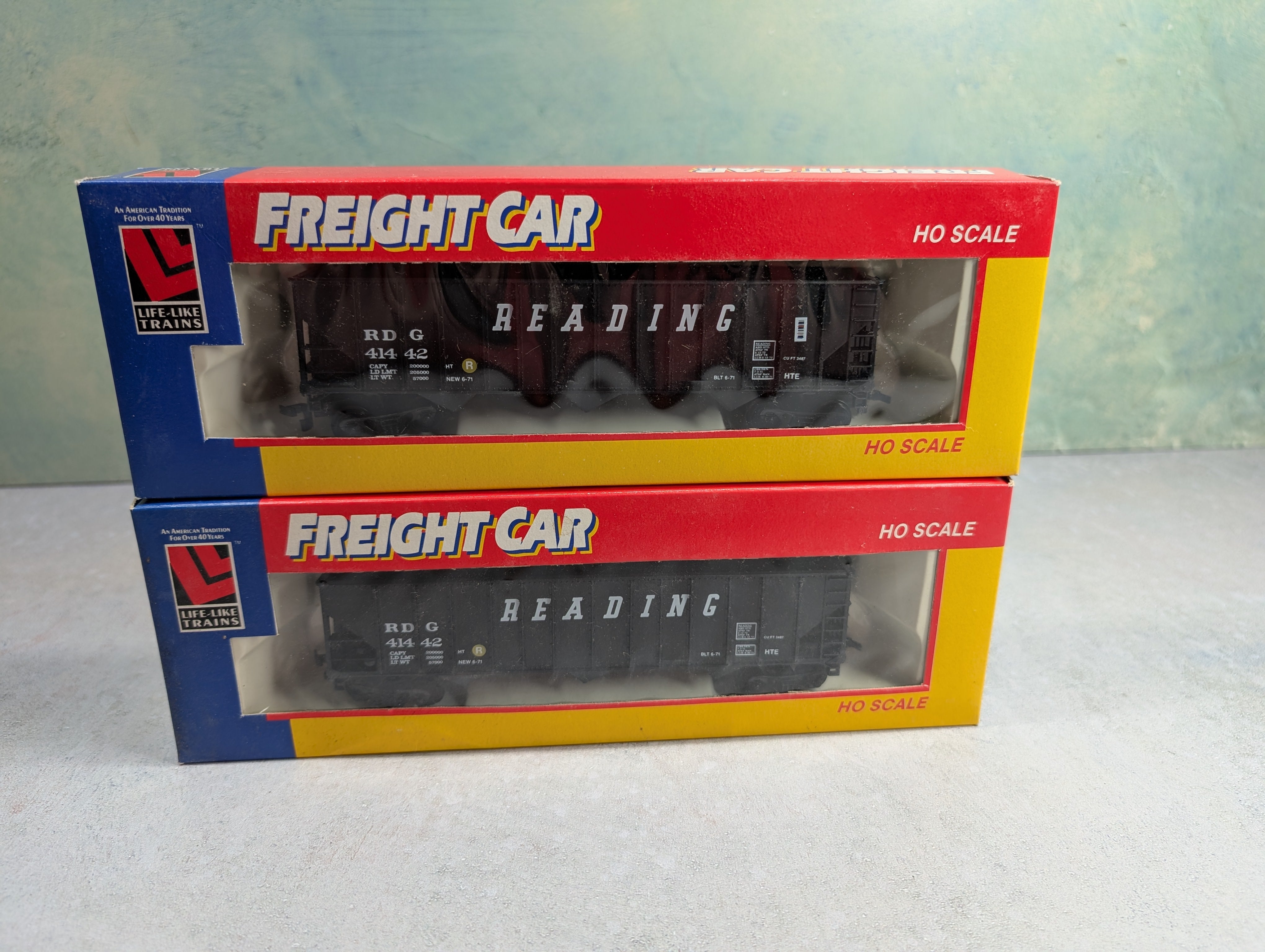 USED Life-Like HO Scale 100 Ton Hopper Reading RDG #41442 (2 pcs)