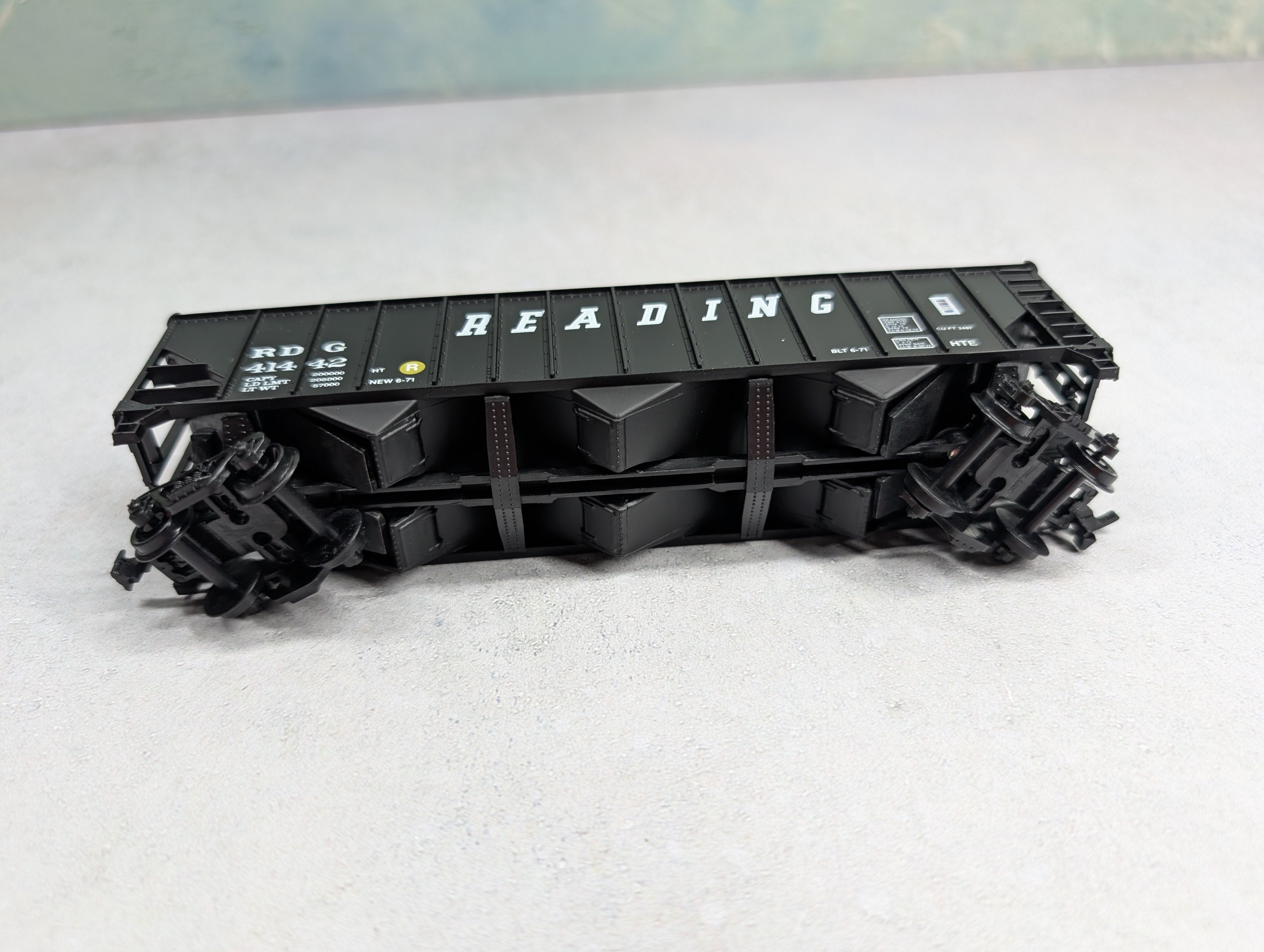 USED Life-Like HO Scale 100 Ton Hopper Reading RDG #41442 (2 pcs)