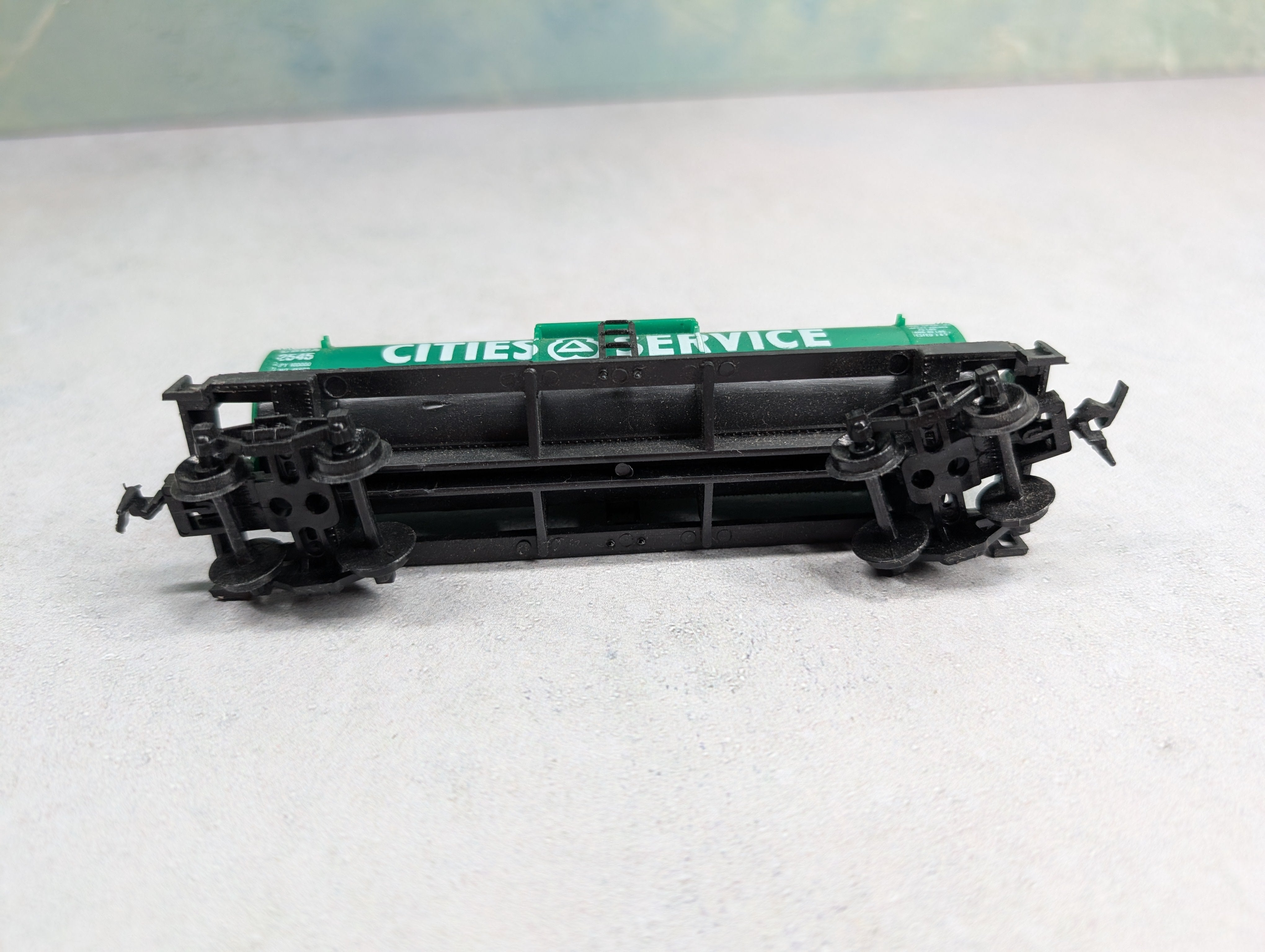 USED Life-Like HO Scale Single Dome Tank Car Cities Service CSOX #2545