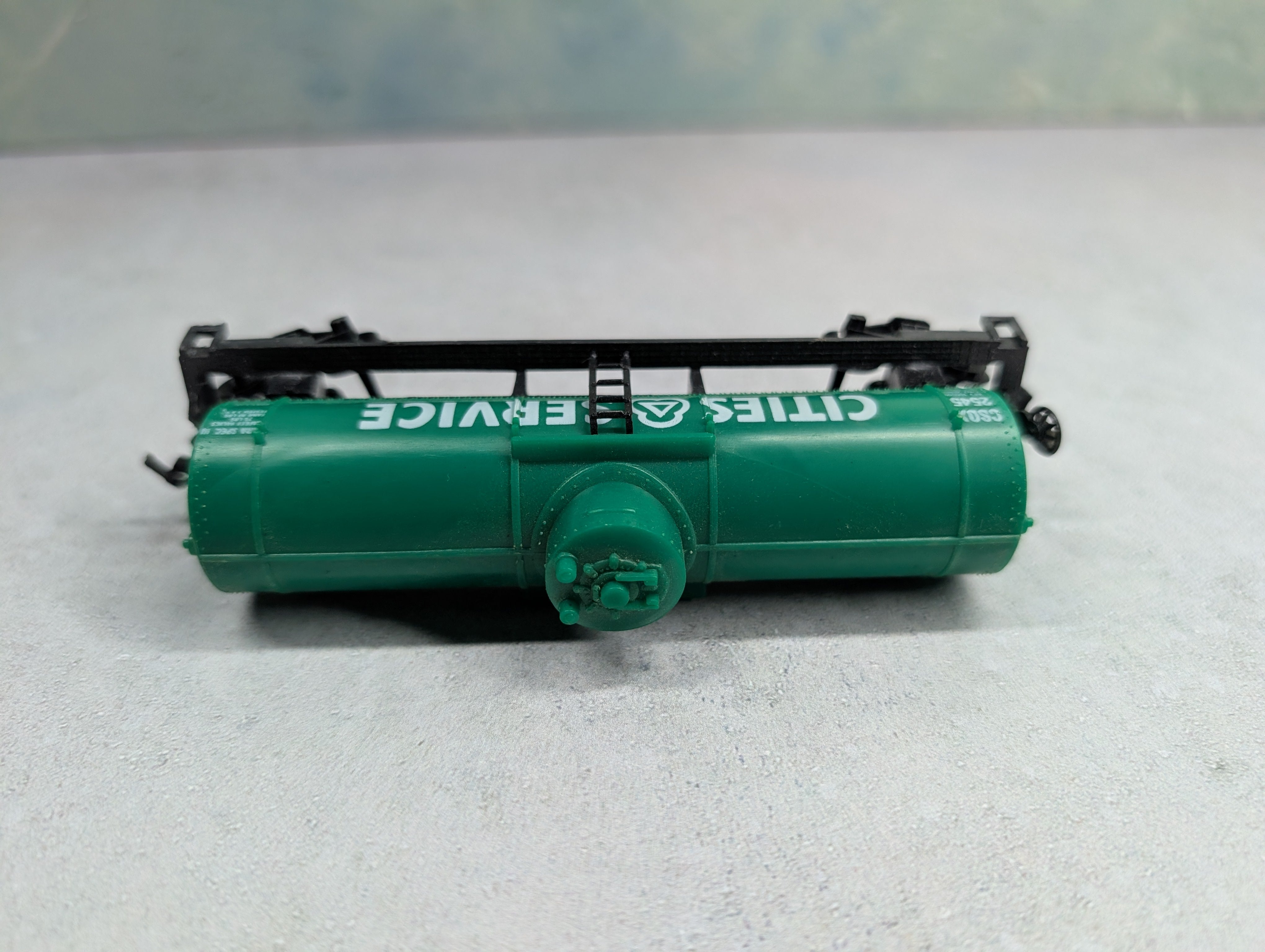 USED Life-Like HO Scale Single Dome Tank Car Cities Service CSOX #2545