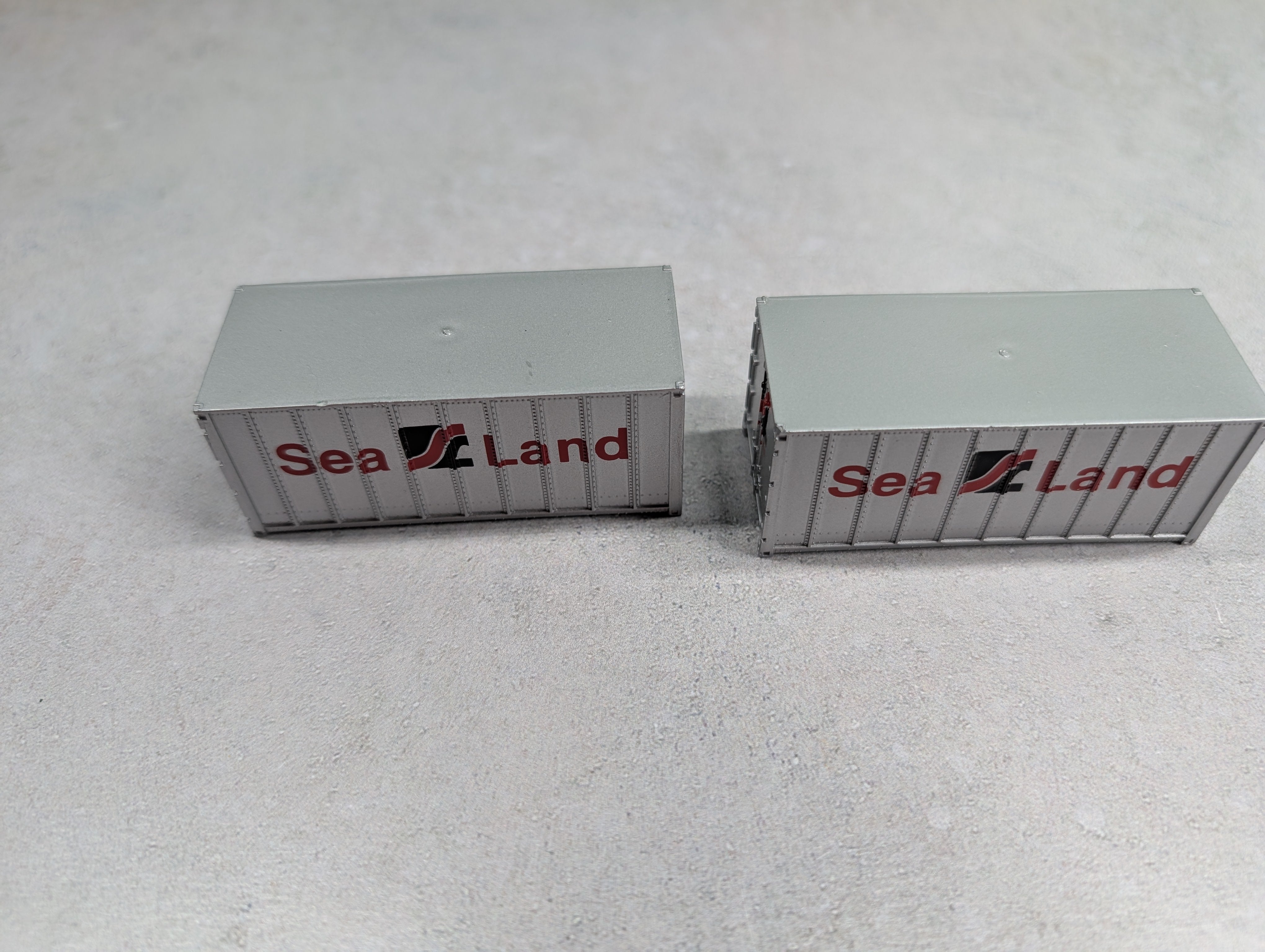 USED Life-Like HO Scale 40' Flat Car Trailer Train MTTX #97566 w/ Sea Land Containers
