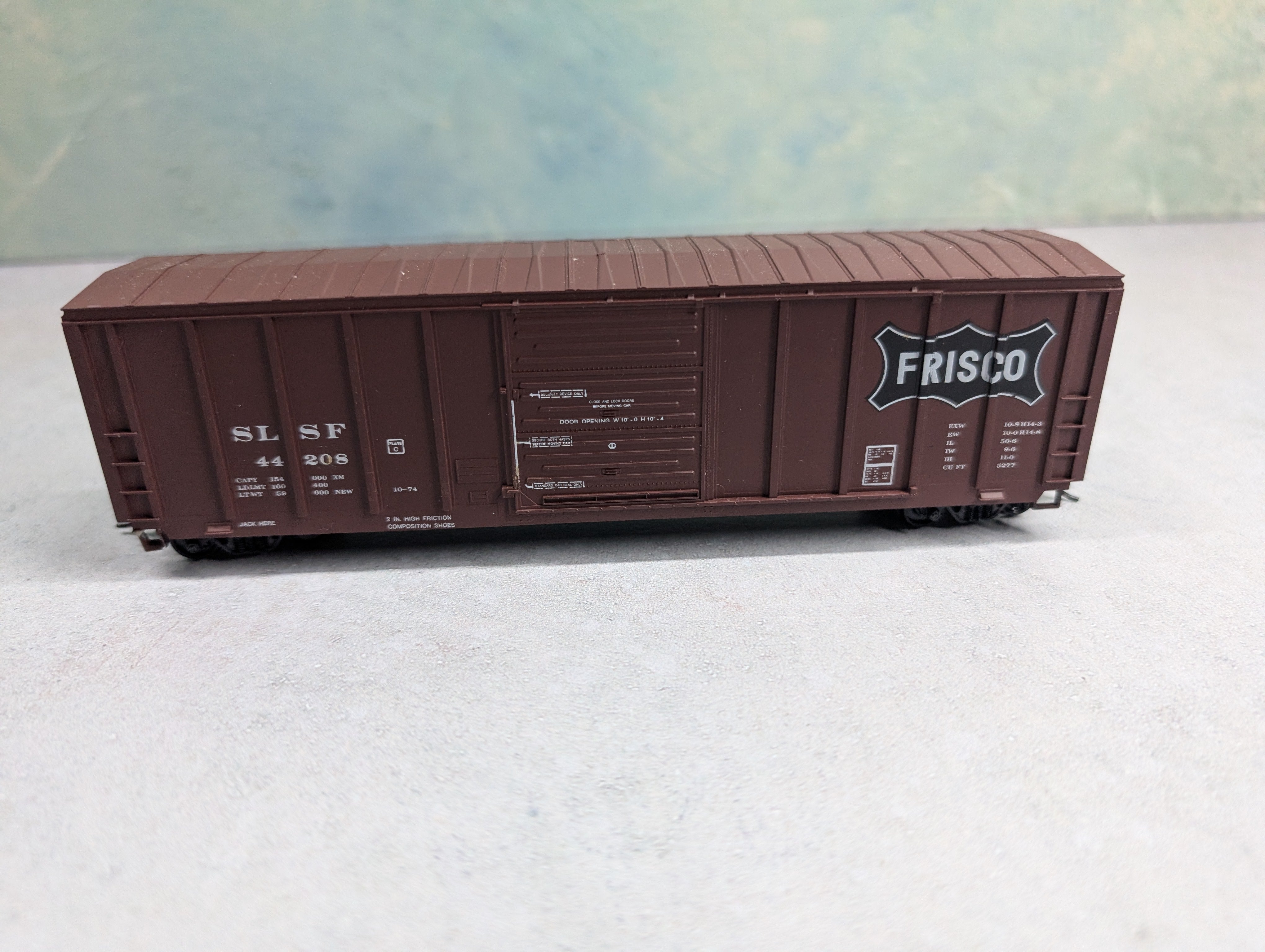 USED Roundhouse HO Scale 50' Box Car Frisco SLSF #44208