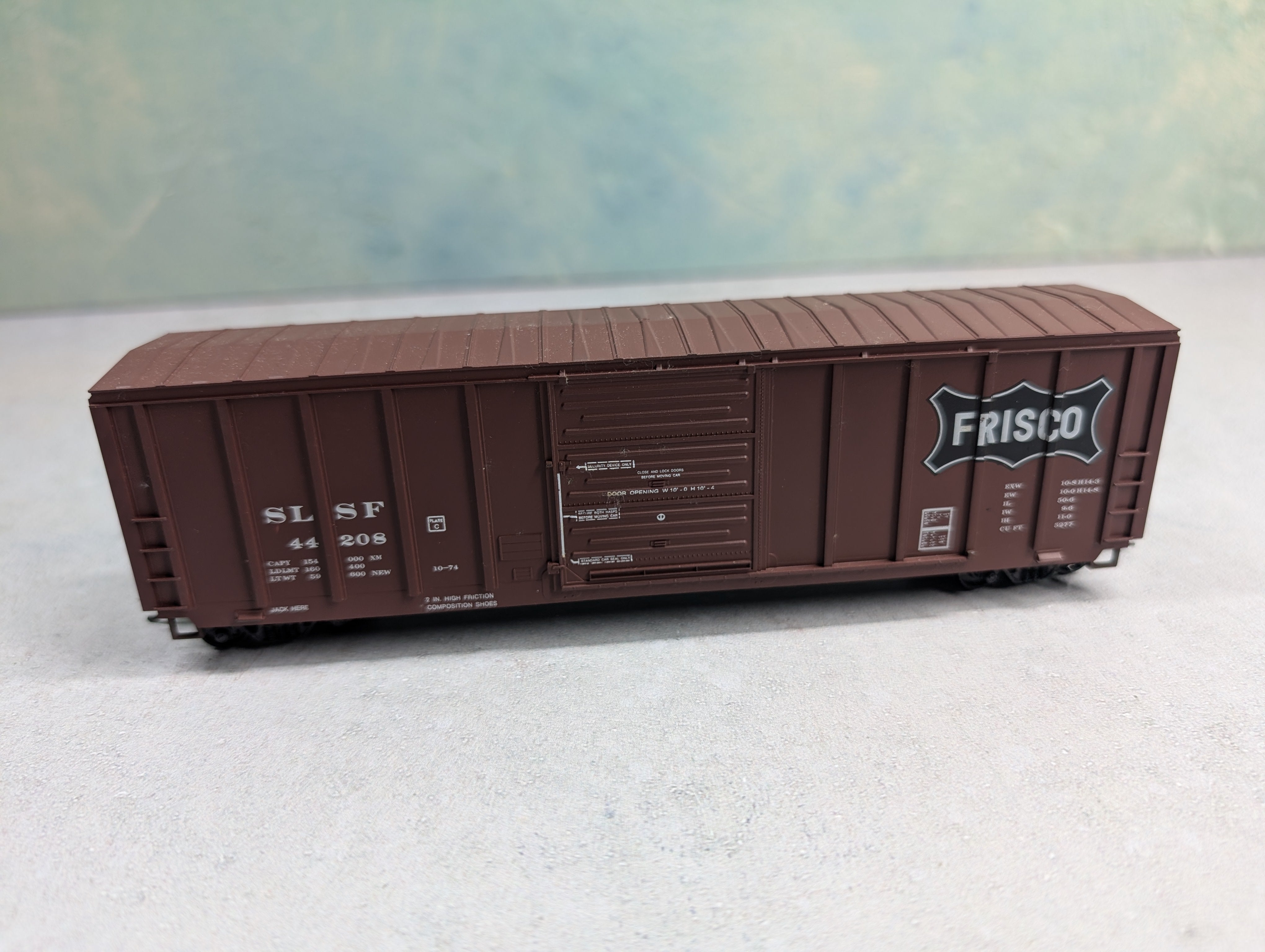 USED Roundhouse HO Scale 50' Box Car Frisco SLSF #44208