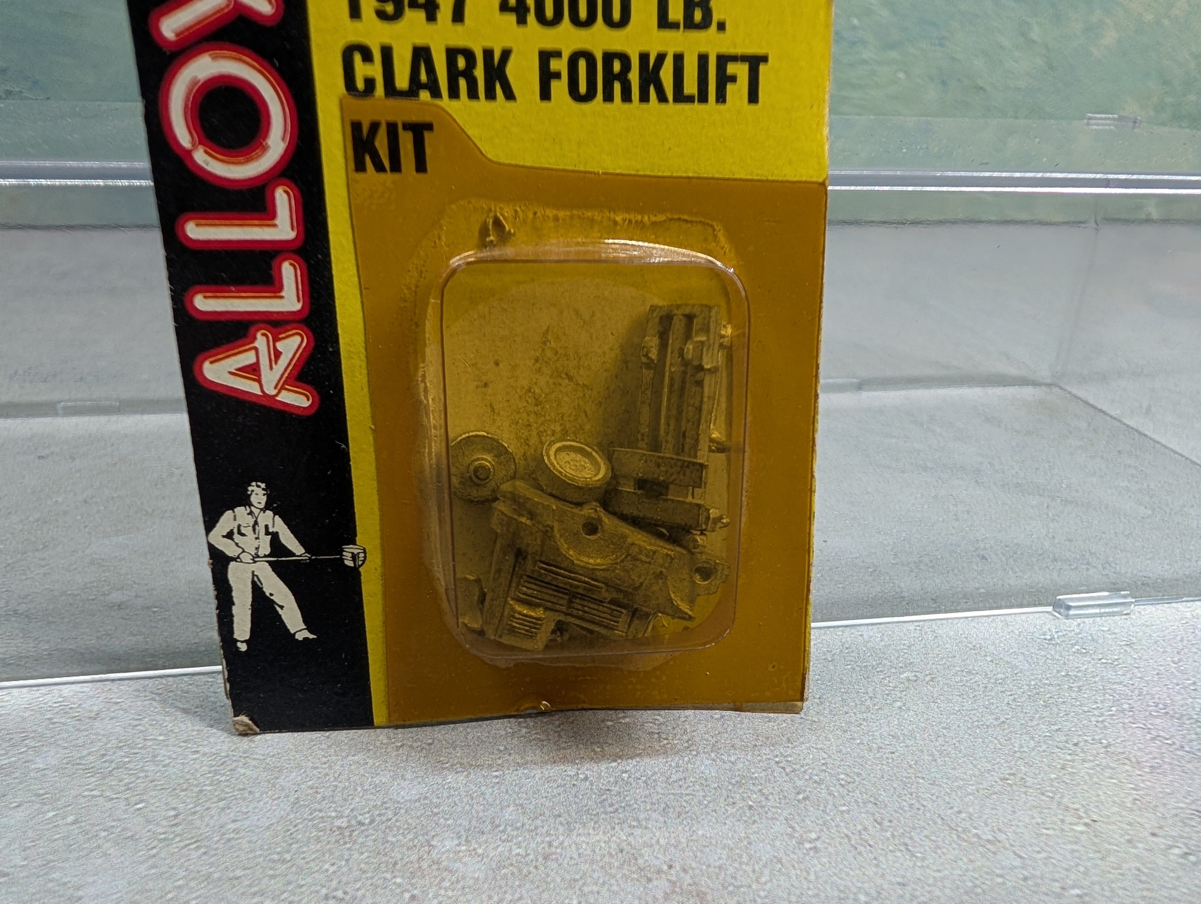 Alloy Forms #CL-H-40 HO Scale 1947 4000 LB Clark Forklift KIT