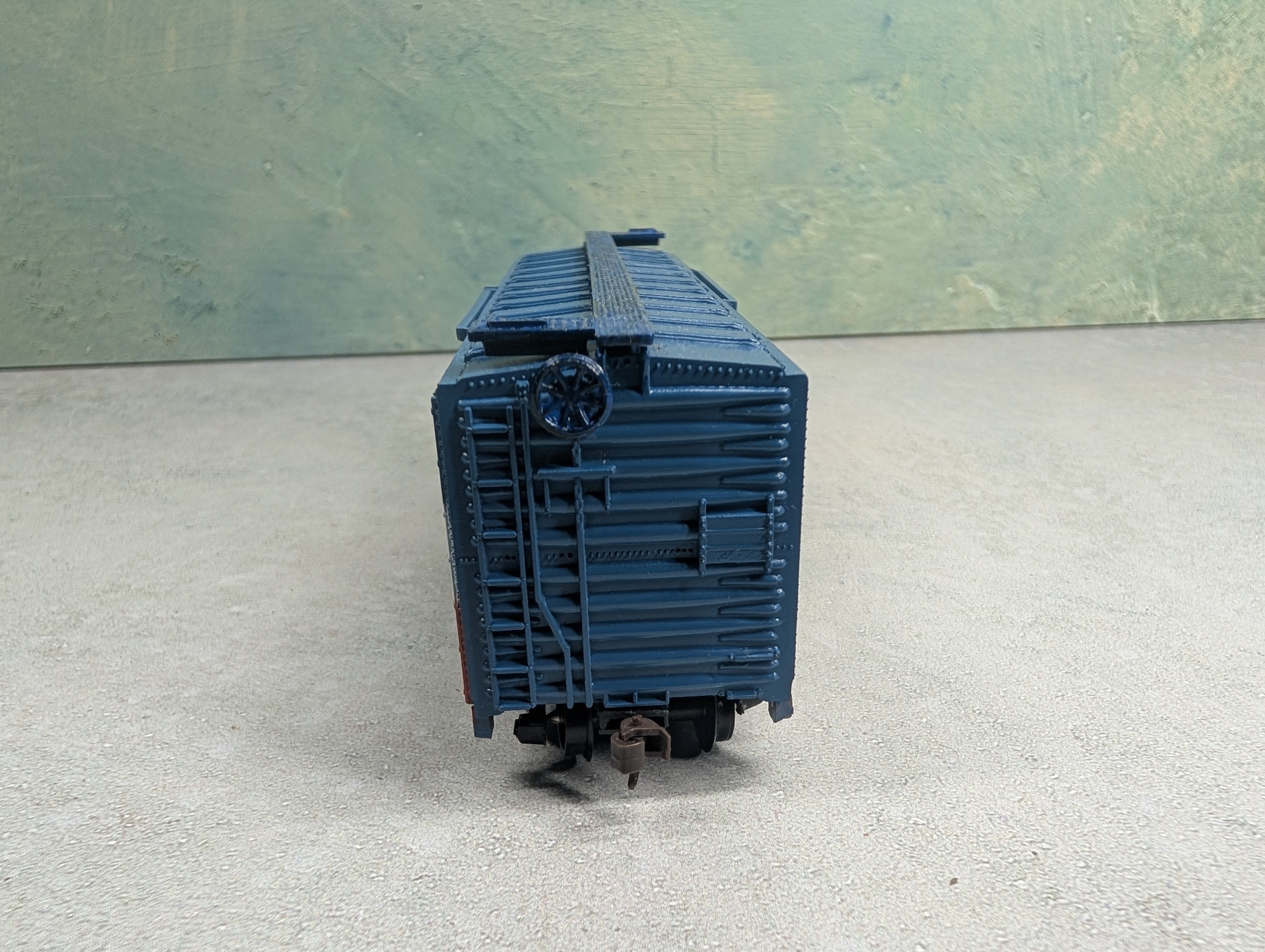 USED Bachmann HO Scale 40' Steel Box Car Bangor and Aroostook BAR #5226 Gearboxes