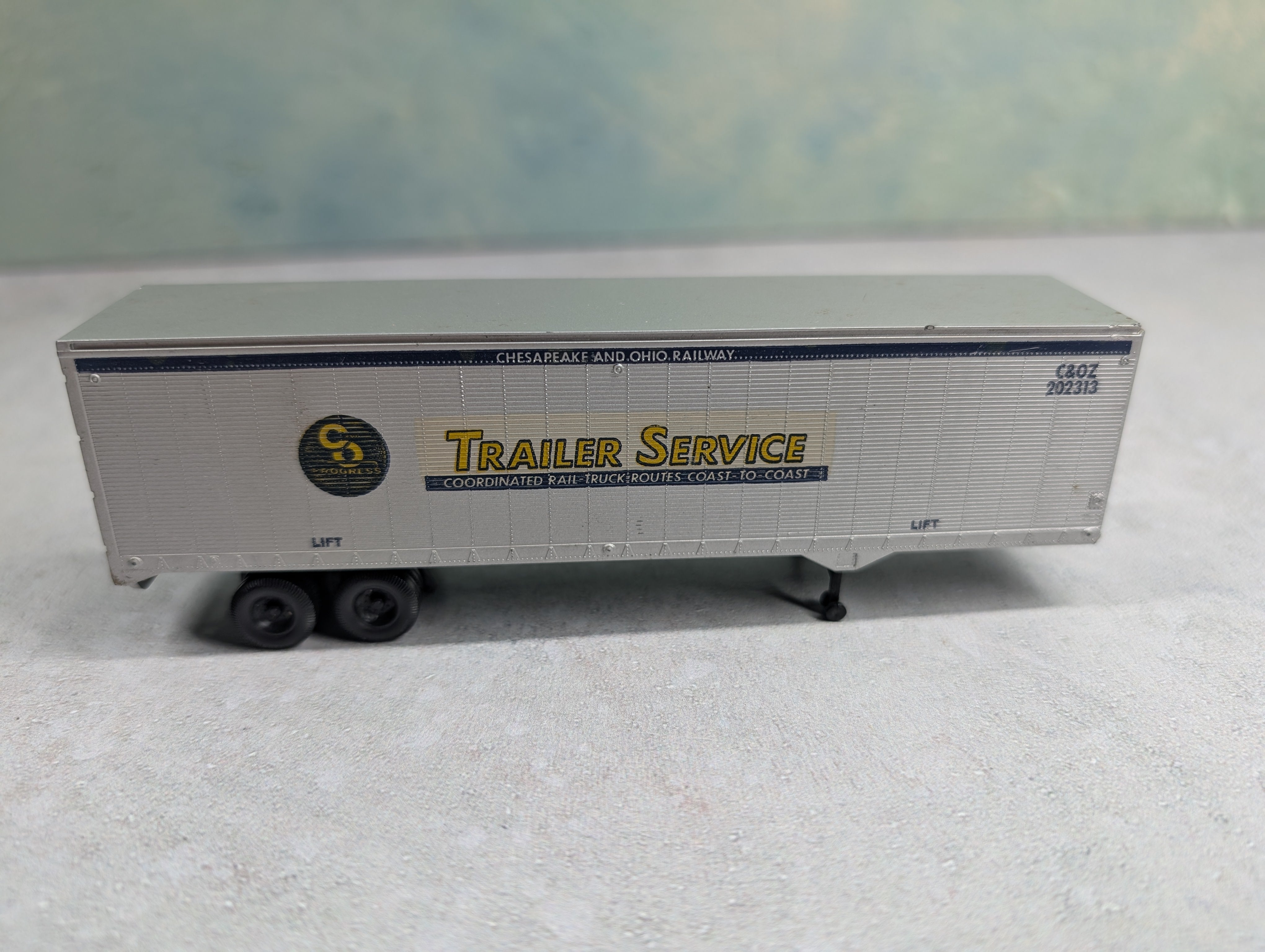 USED HO Scale 40' Trailer Chesapeake and Ohio C&OZ #202313