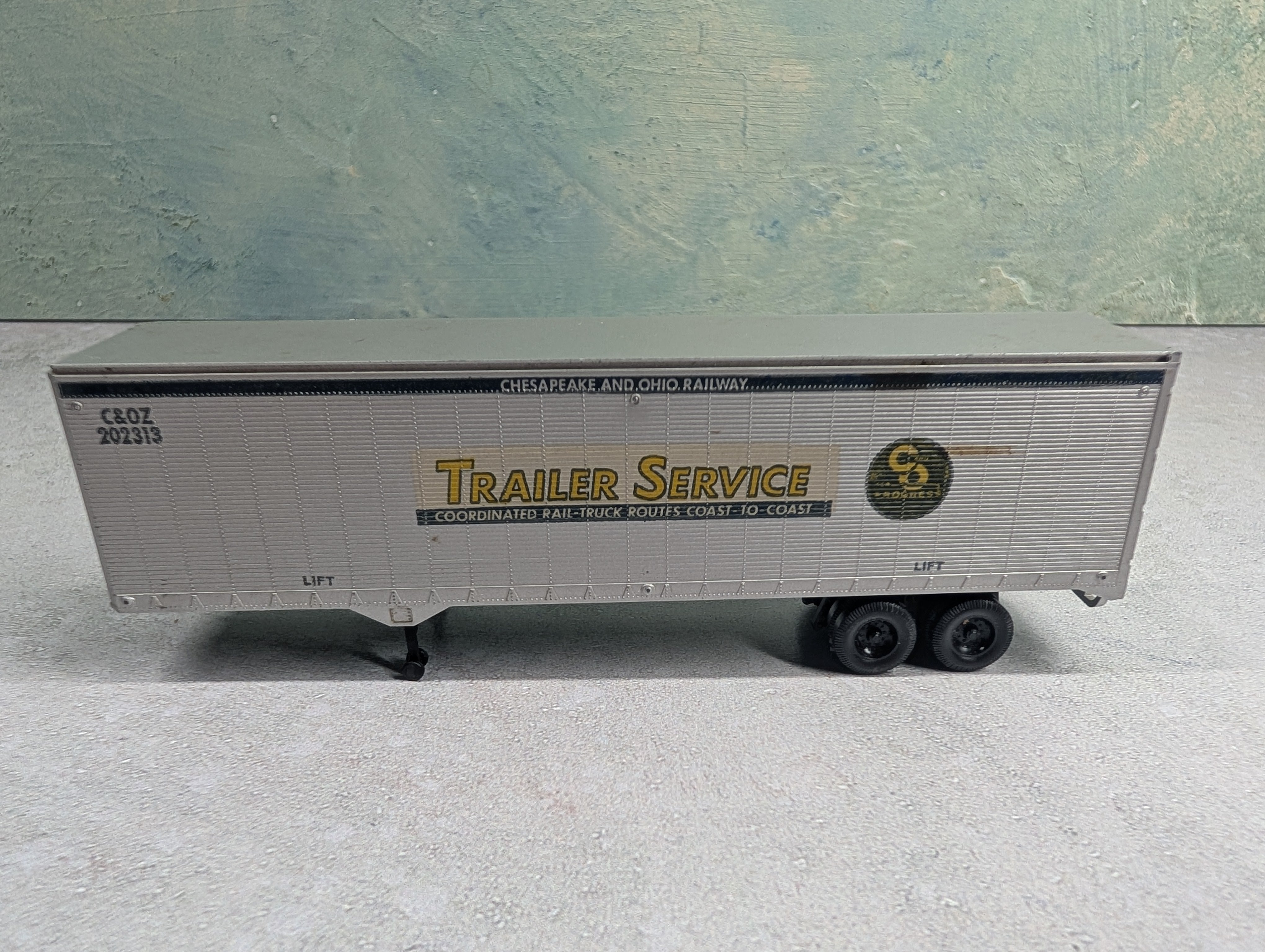 USED HO Scale 40' Trailer Chesapeake and Ohio C&OZ #202313