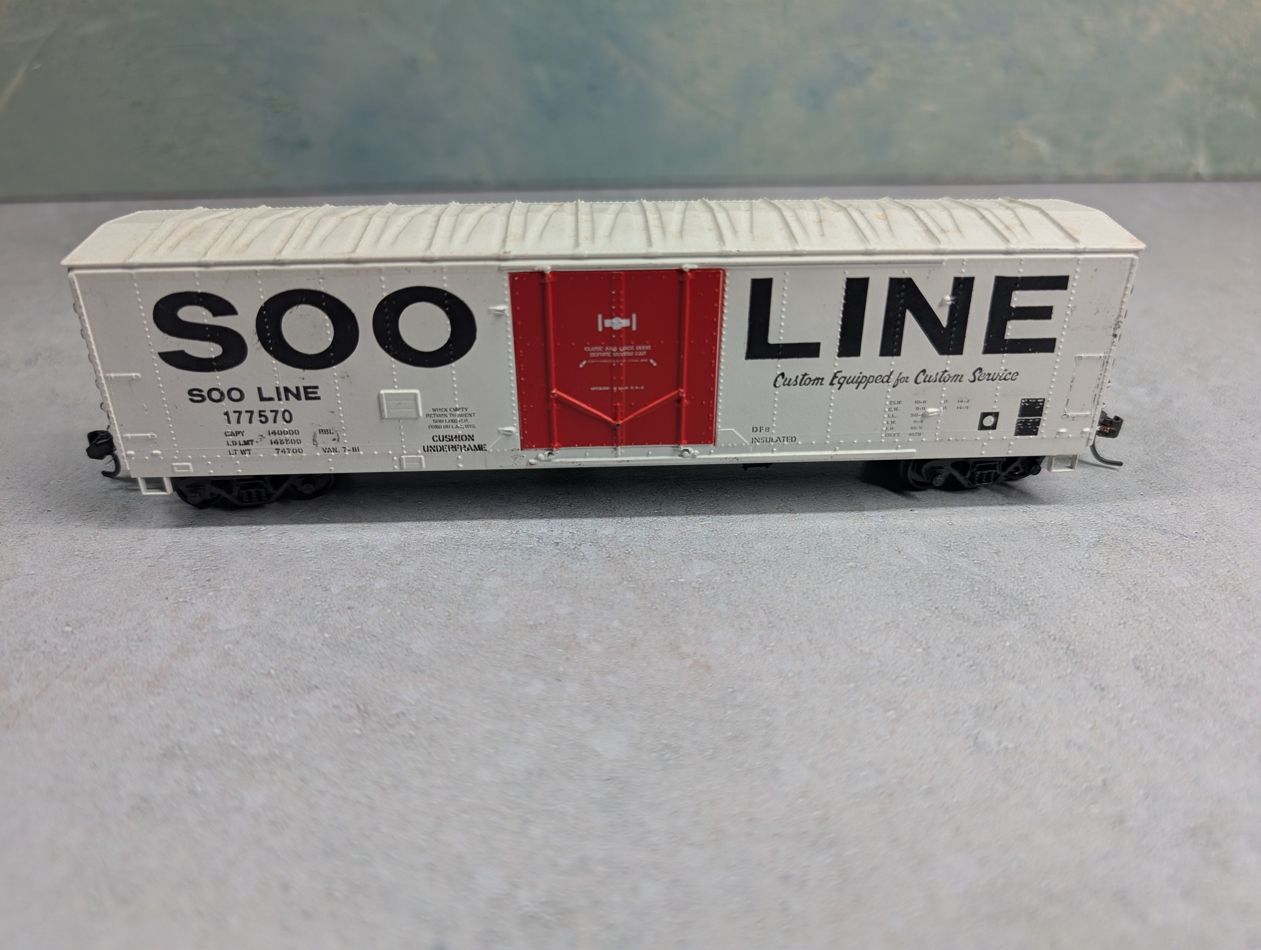USED HO Scale 50' Box Car SOO Line #177570