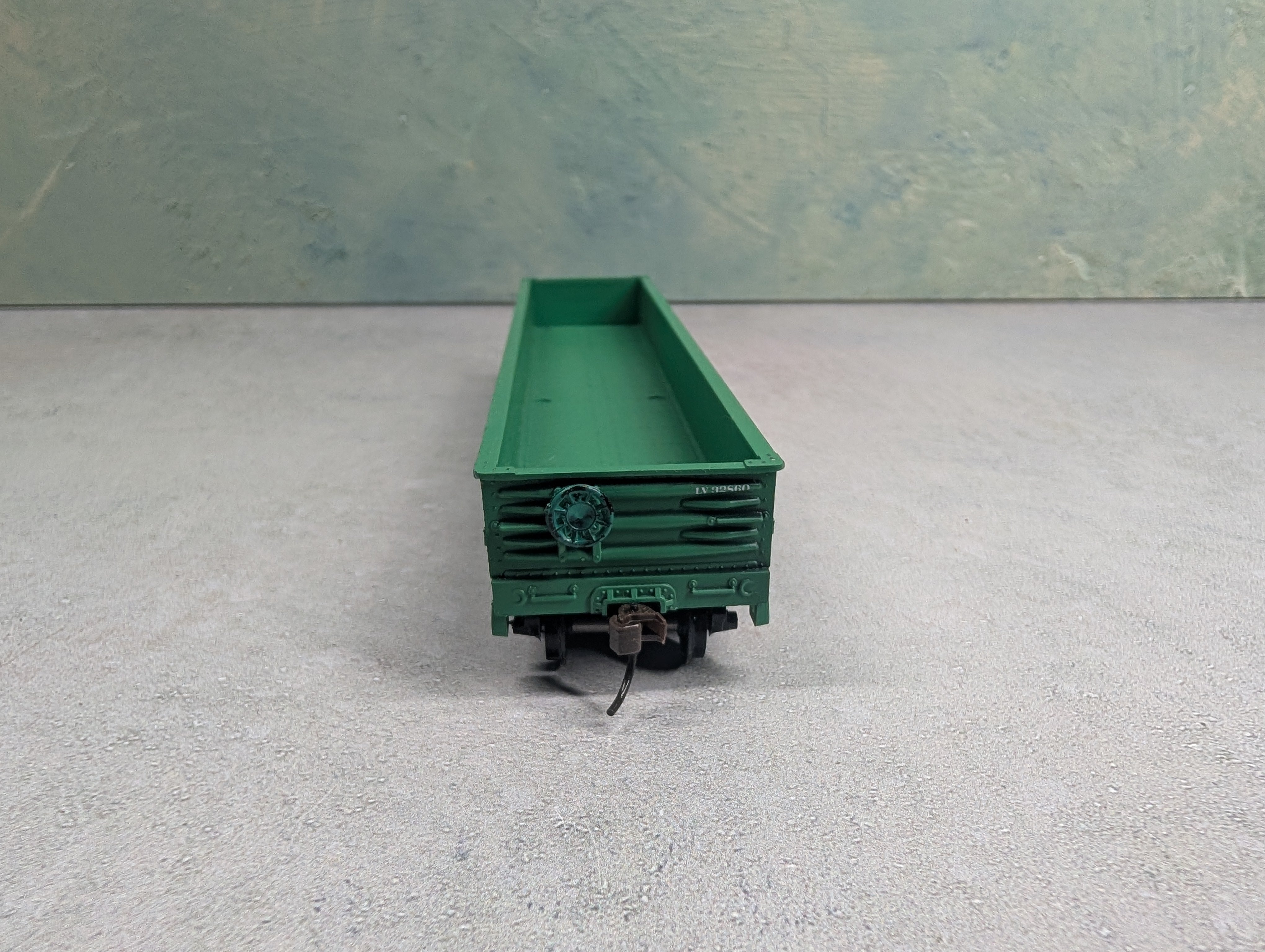 USED Athearn HO Scale 50' Gondola Lehigh Valley LV #32860