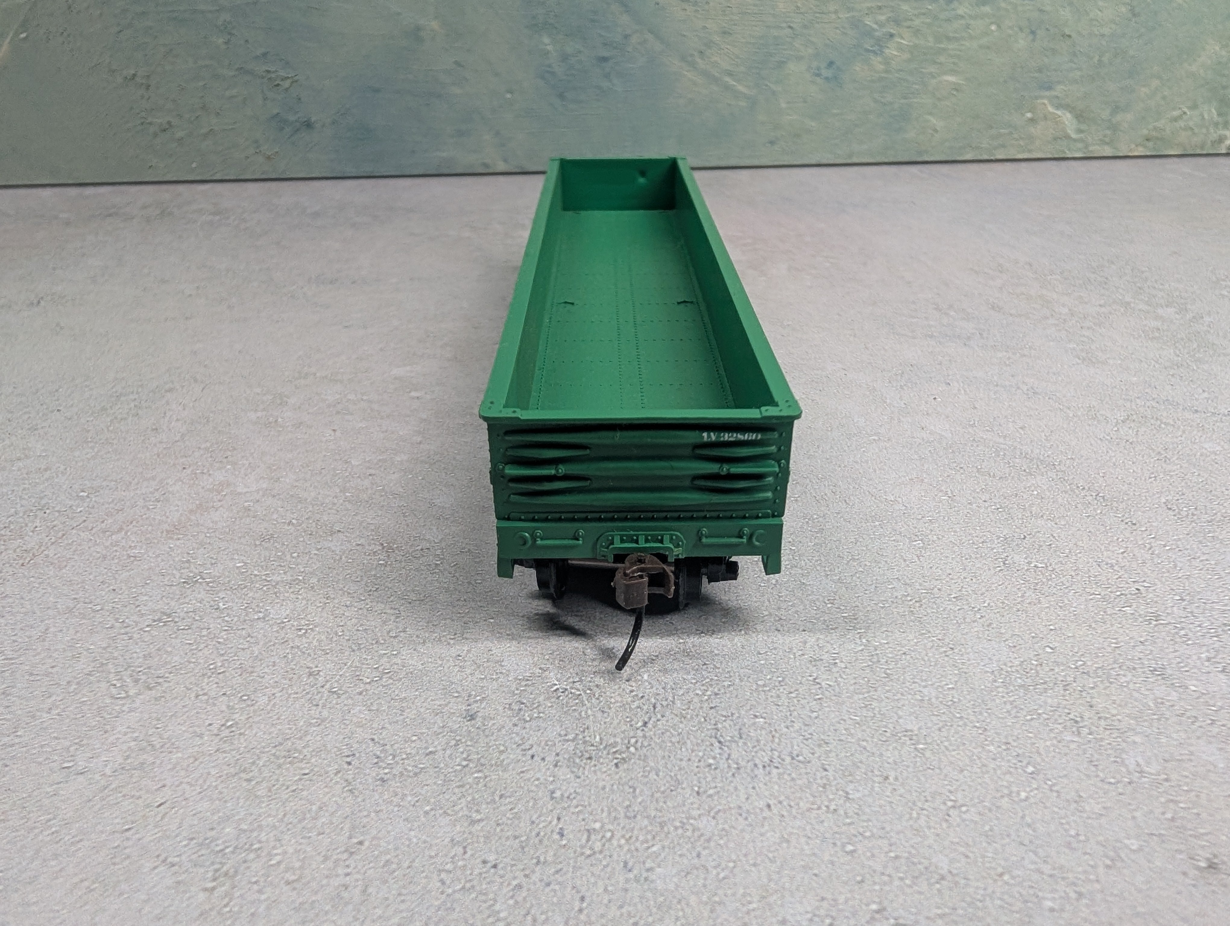 USED Athearn HO Scale 50' Gondola Lehigh Valley LV #32860