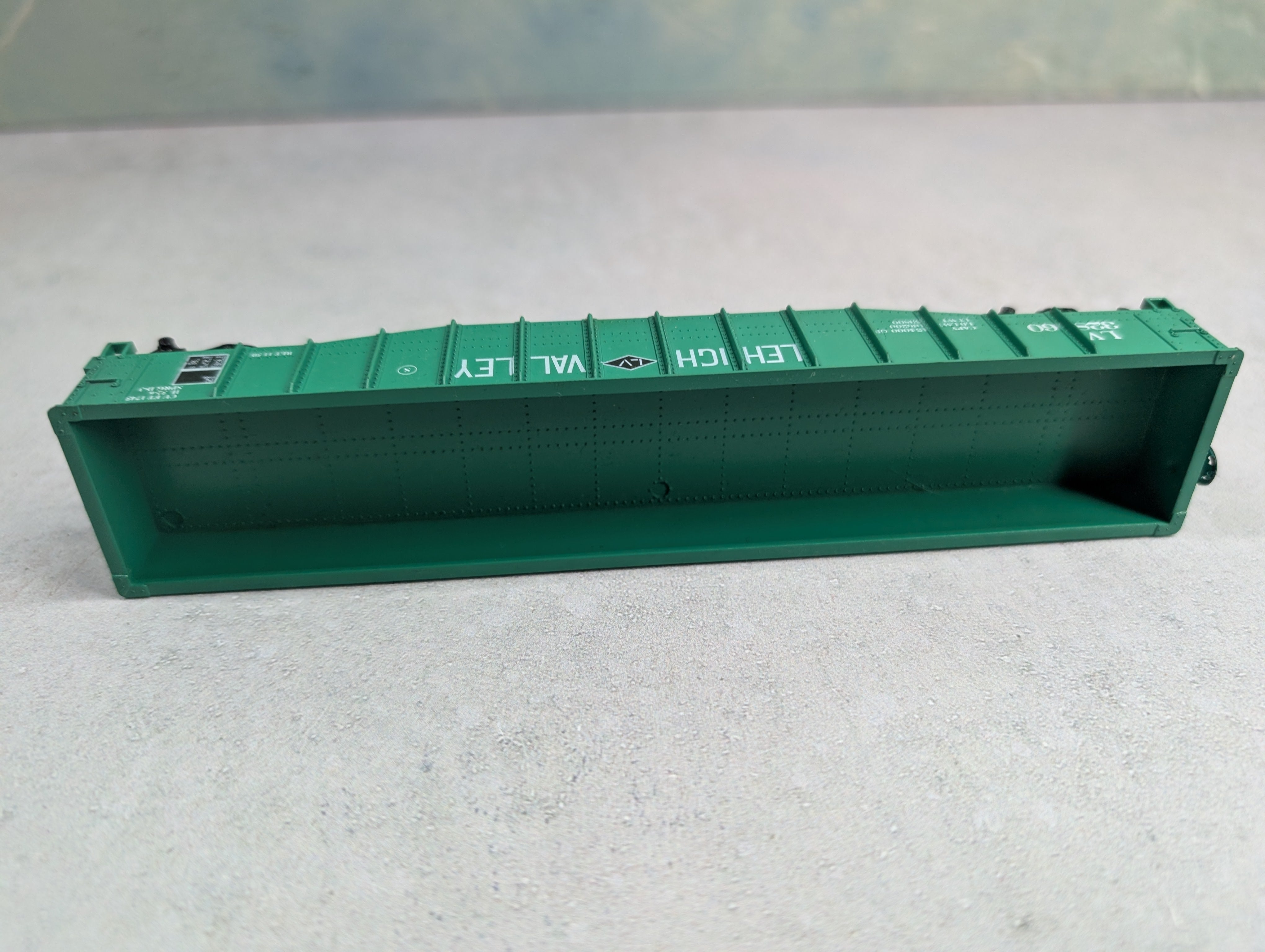 USED Athearn HO Scale 50' Gondola Lehigh Valley LV #32860