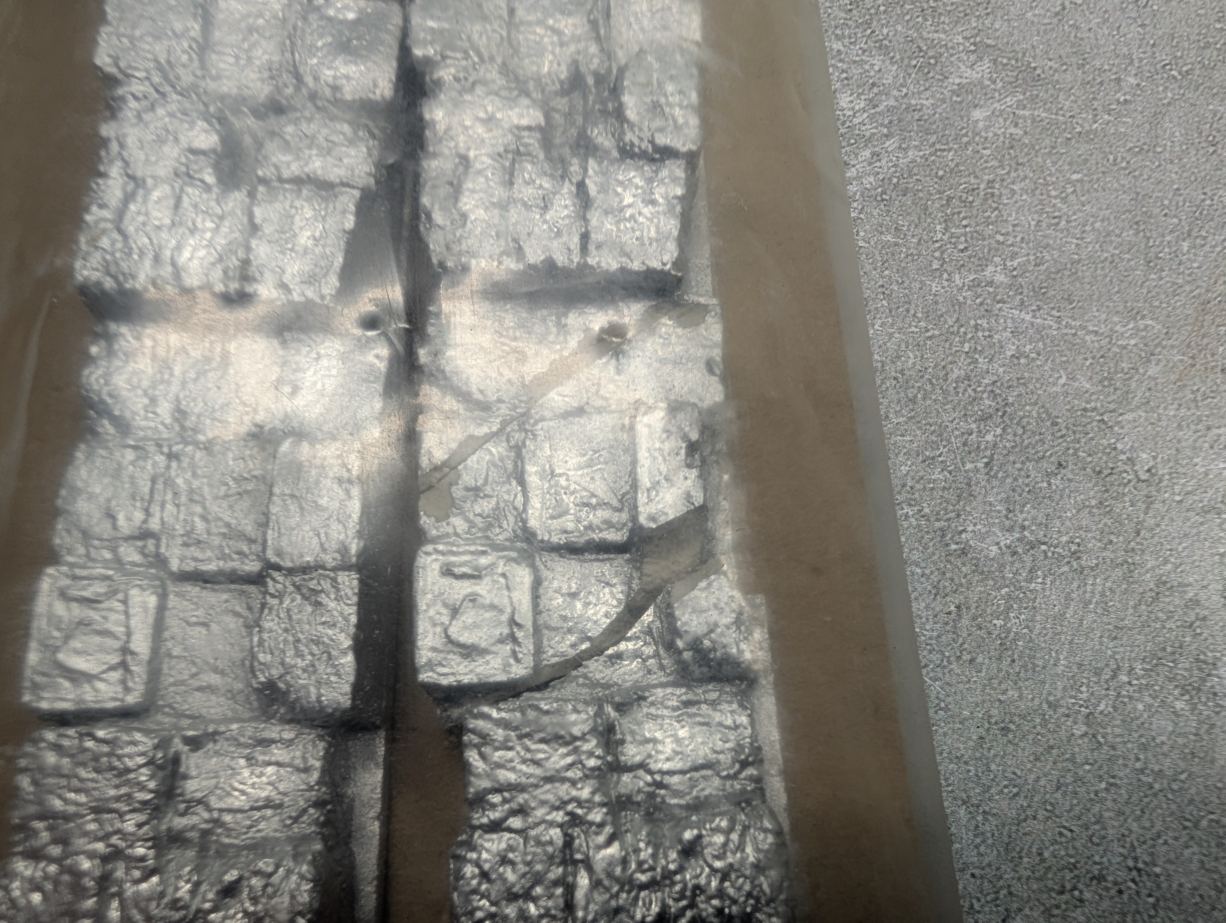 Mr. Plaster 38 HO Scale Crushed Aluminum Loads for 50' Gondola (damaged) (2 pcs)