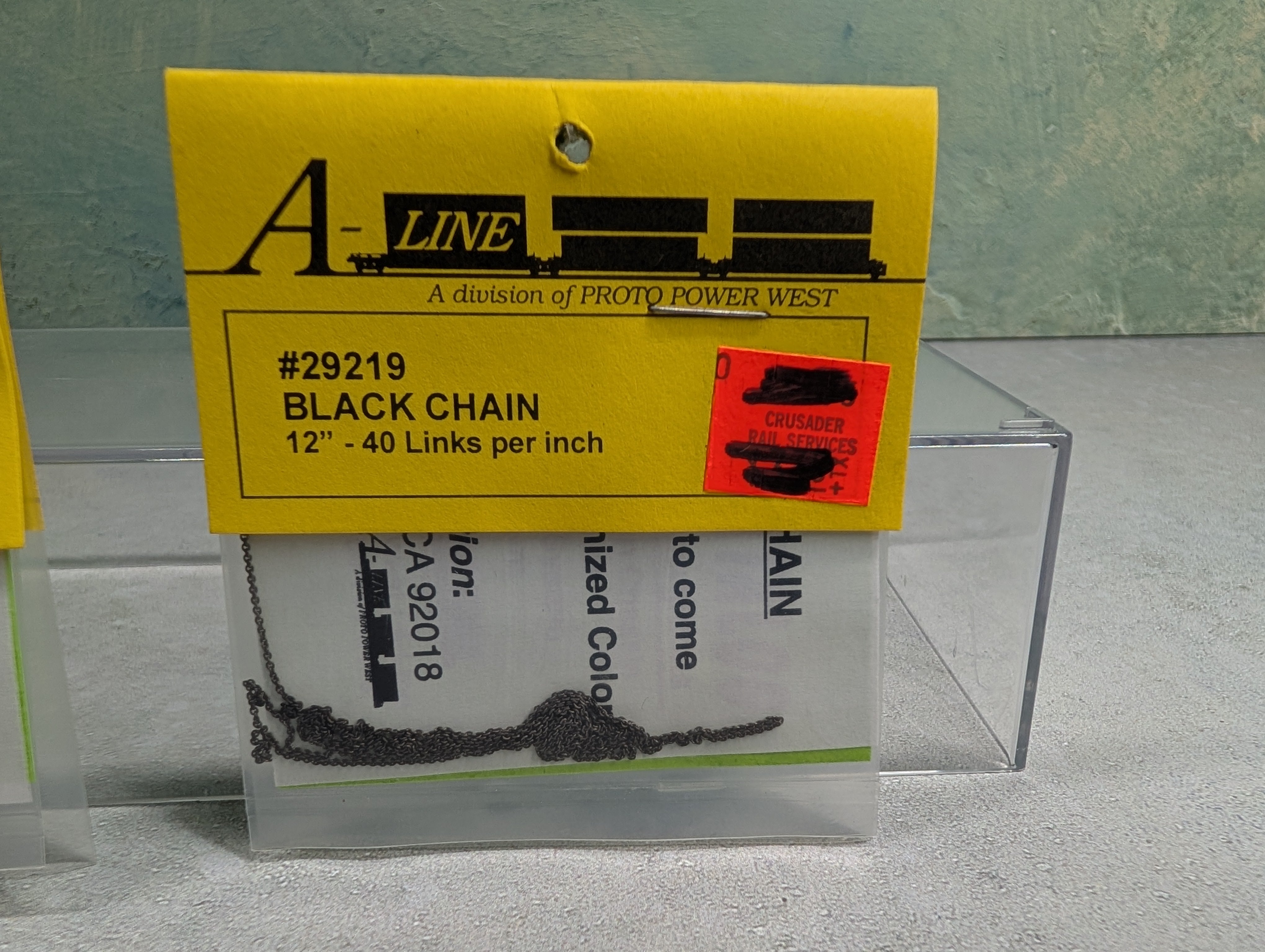 A-Line 29219 HO Scale Black Chain, 12" - 40 Links per inch (2 pcs)