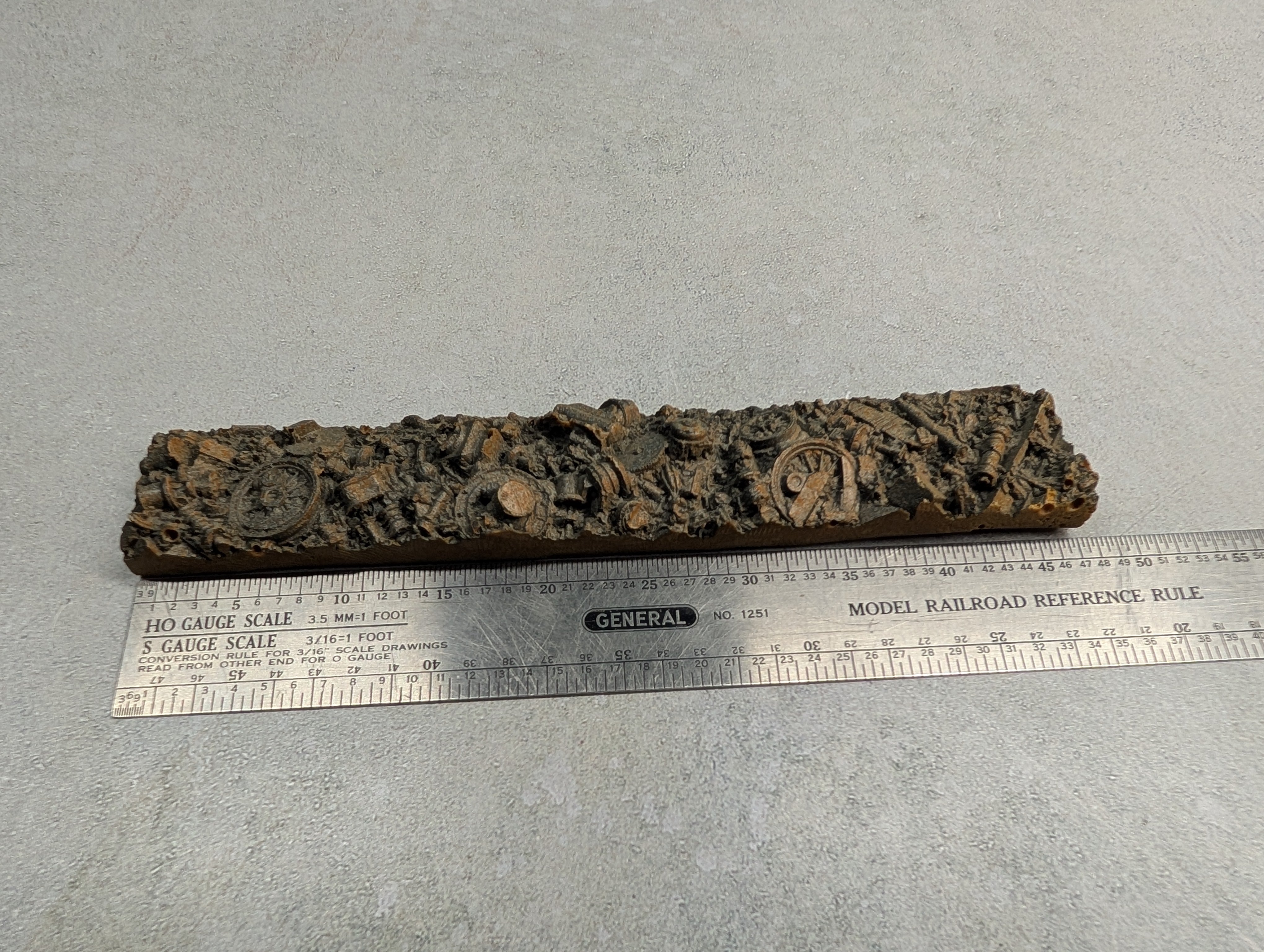 USED HO Scale Scrap Load for Gondola
