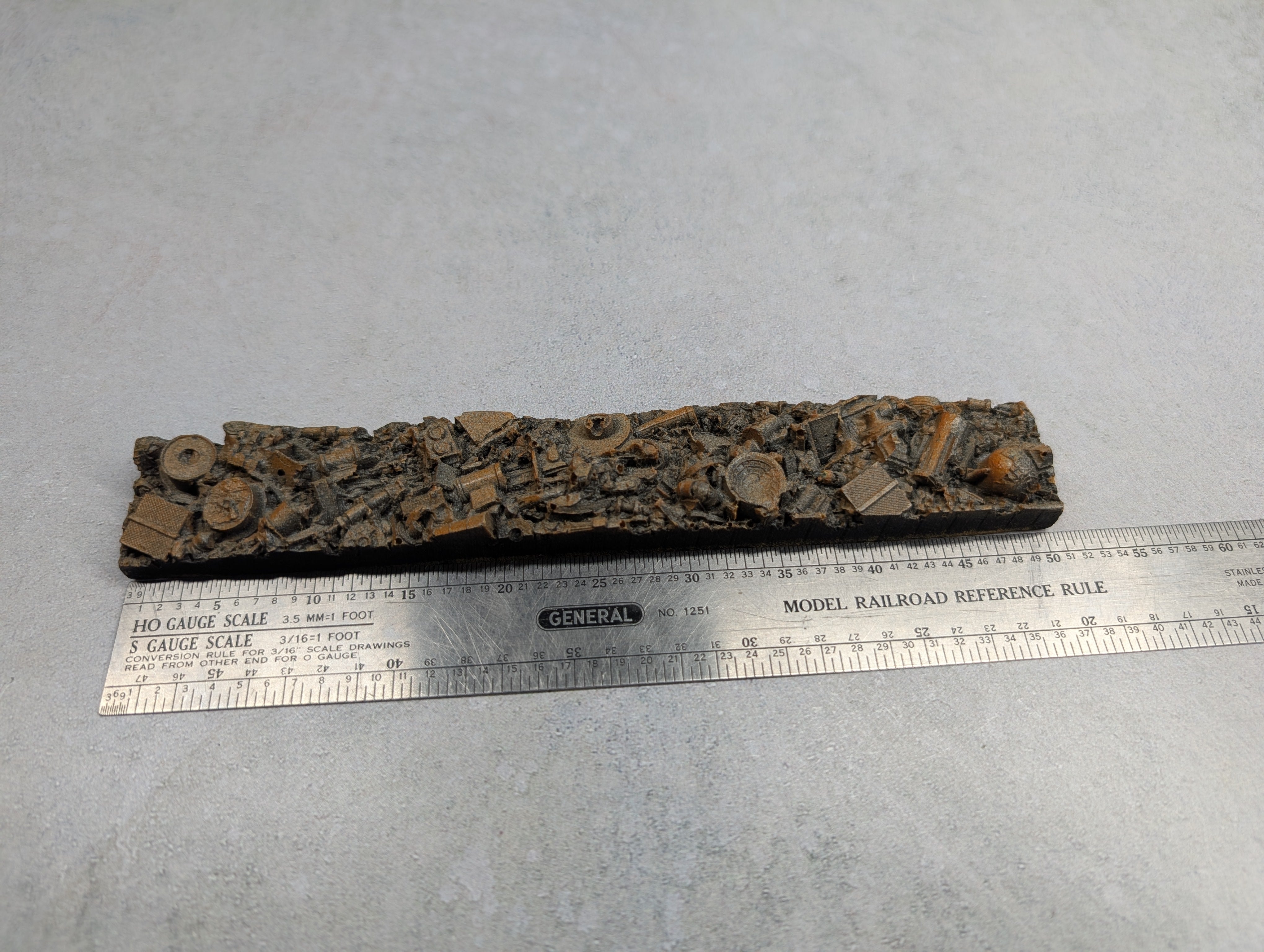 USED HO Scale Scrap Load for Gondola