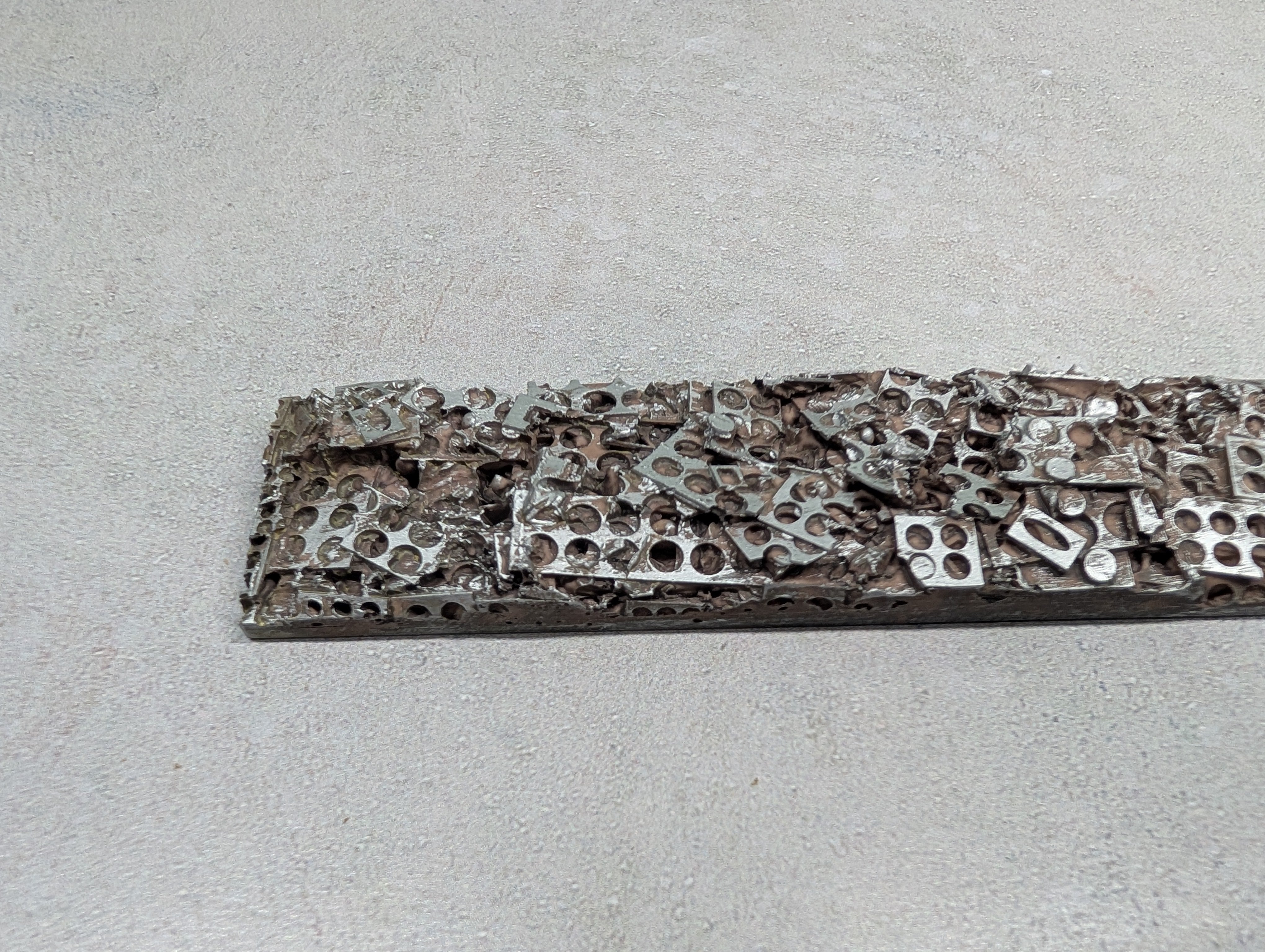 USED HO Scale Metal Scrap Load for Gondola