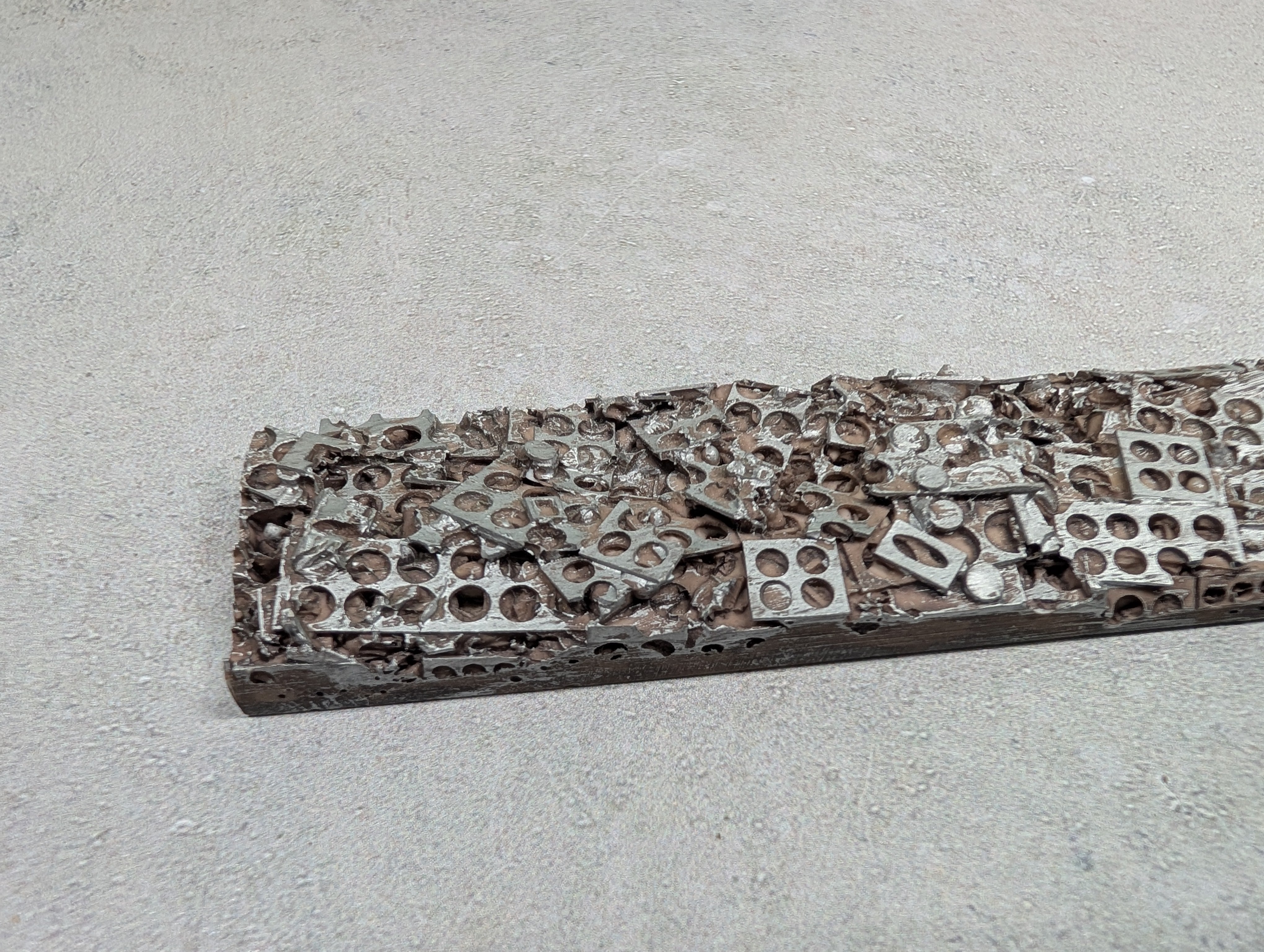 USED HO Scale Metal Scrap Load for Gondola