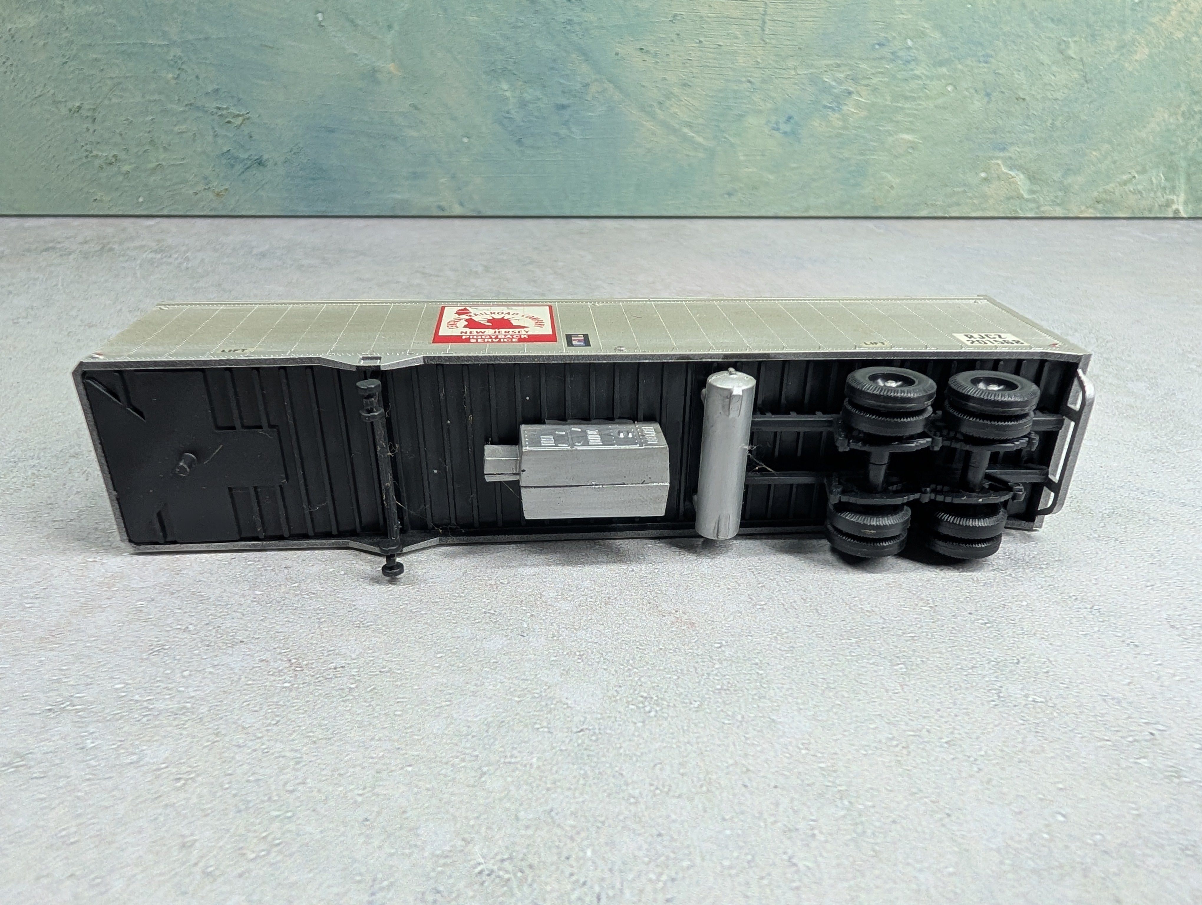 USED HO Scale 40' Trailer Central Railroad of New Jersey RJCZ #201568