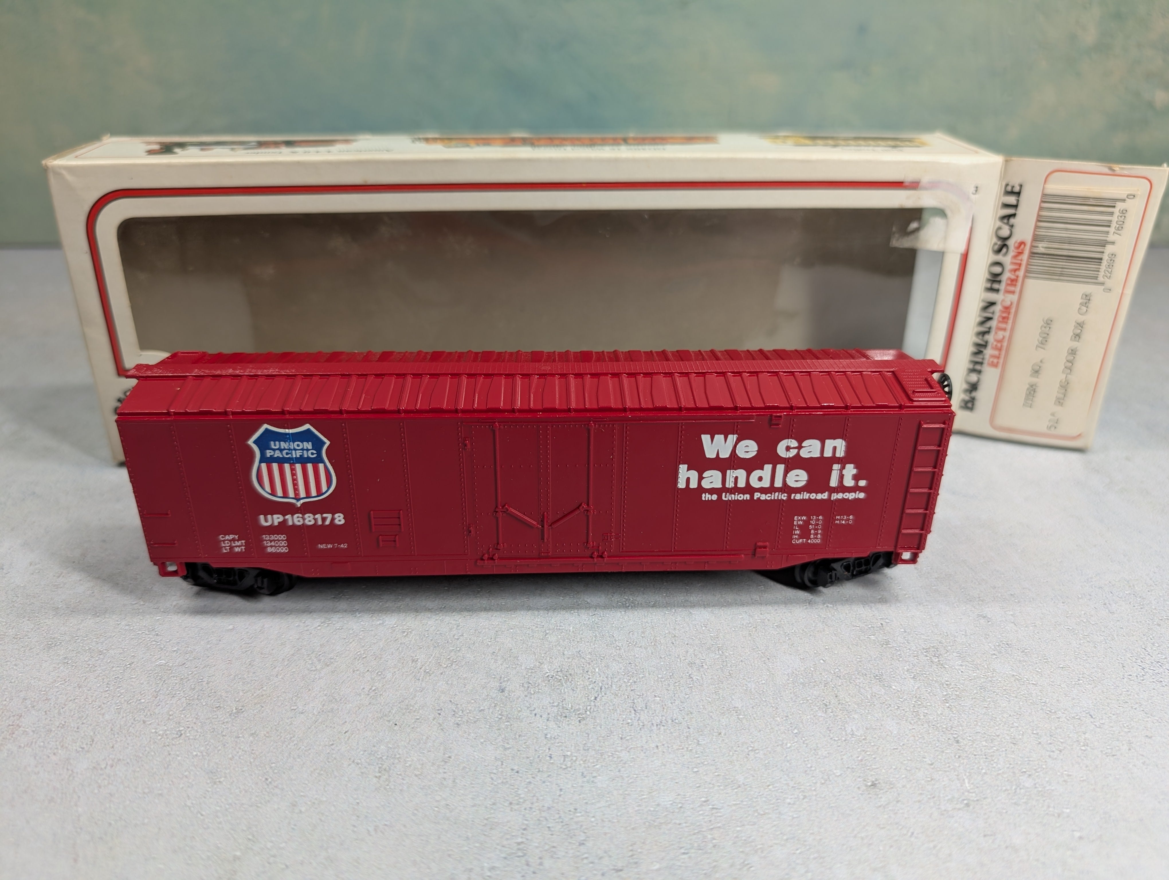 USED Bachmann HO Scale Lot of 50' Box Cars MLW, ATSF, UP, PC, SWIFT