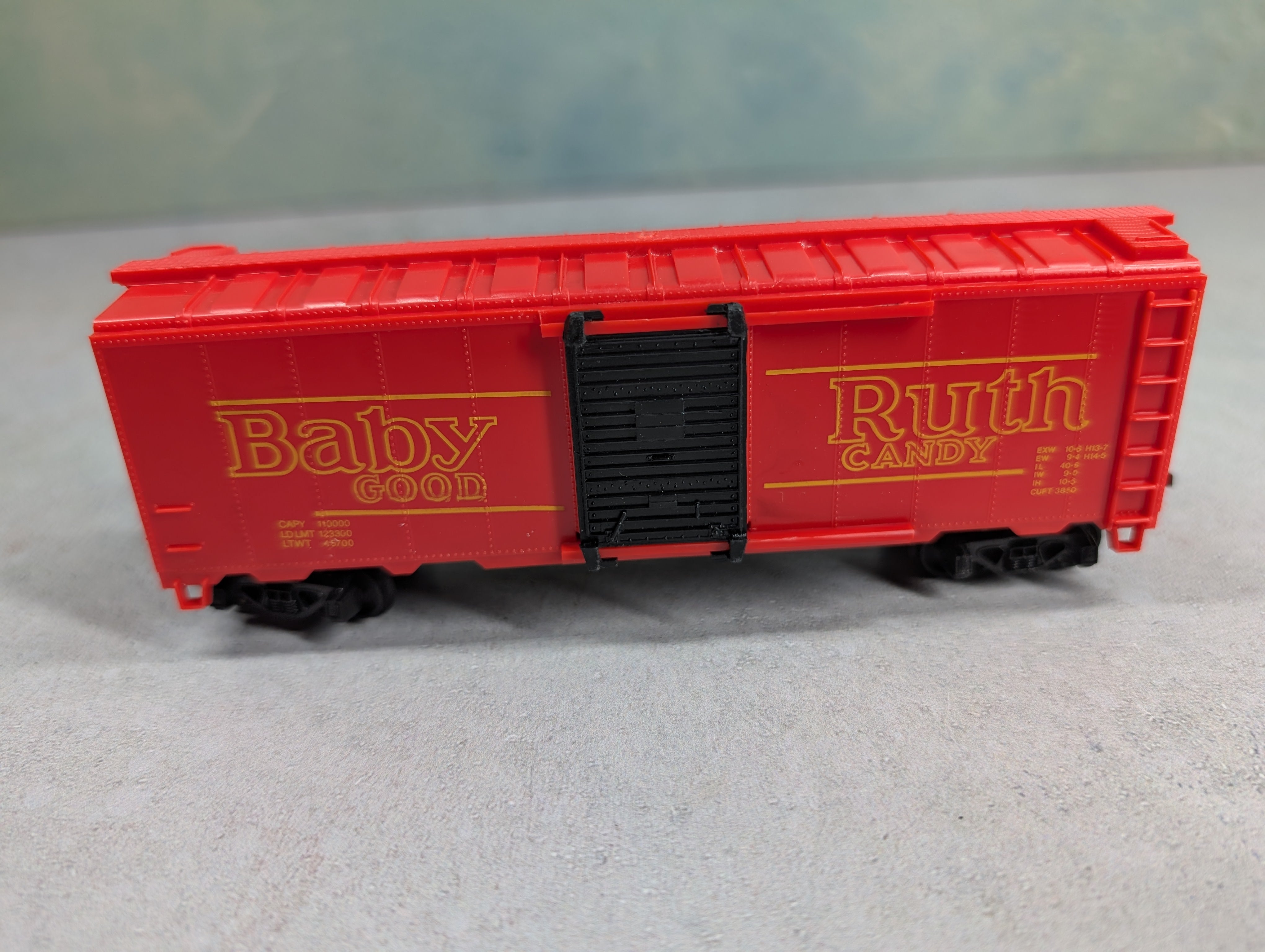 USED Model Power HO Scale 40' Box Car Baby Ruth