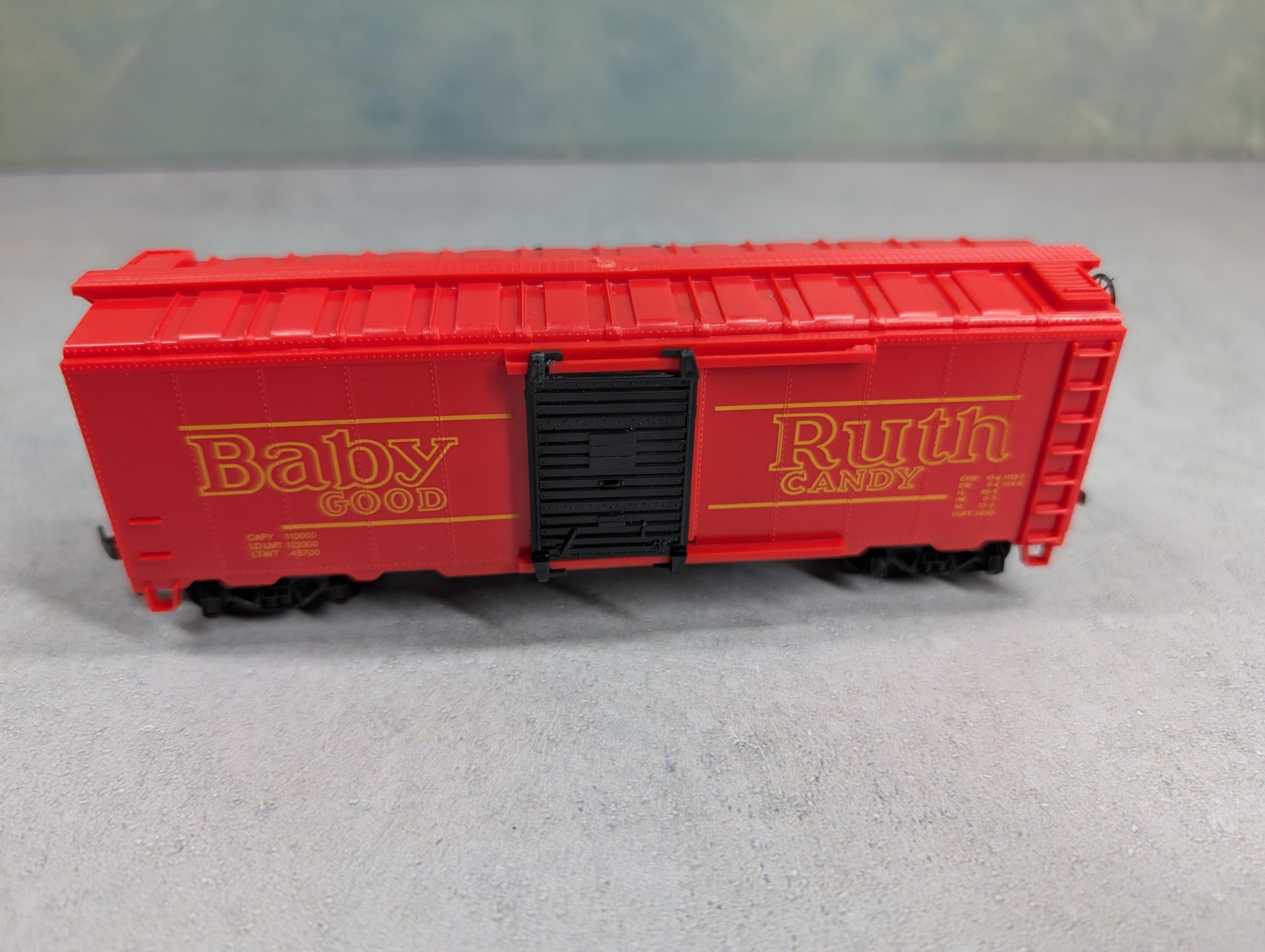 USED Model Power HO Scale 40' Box Car Baby Ruth