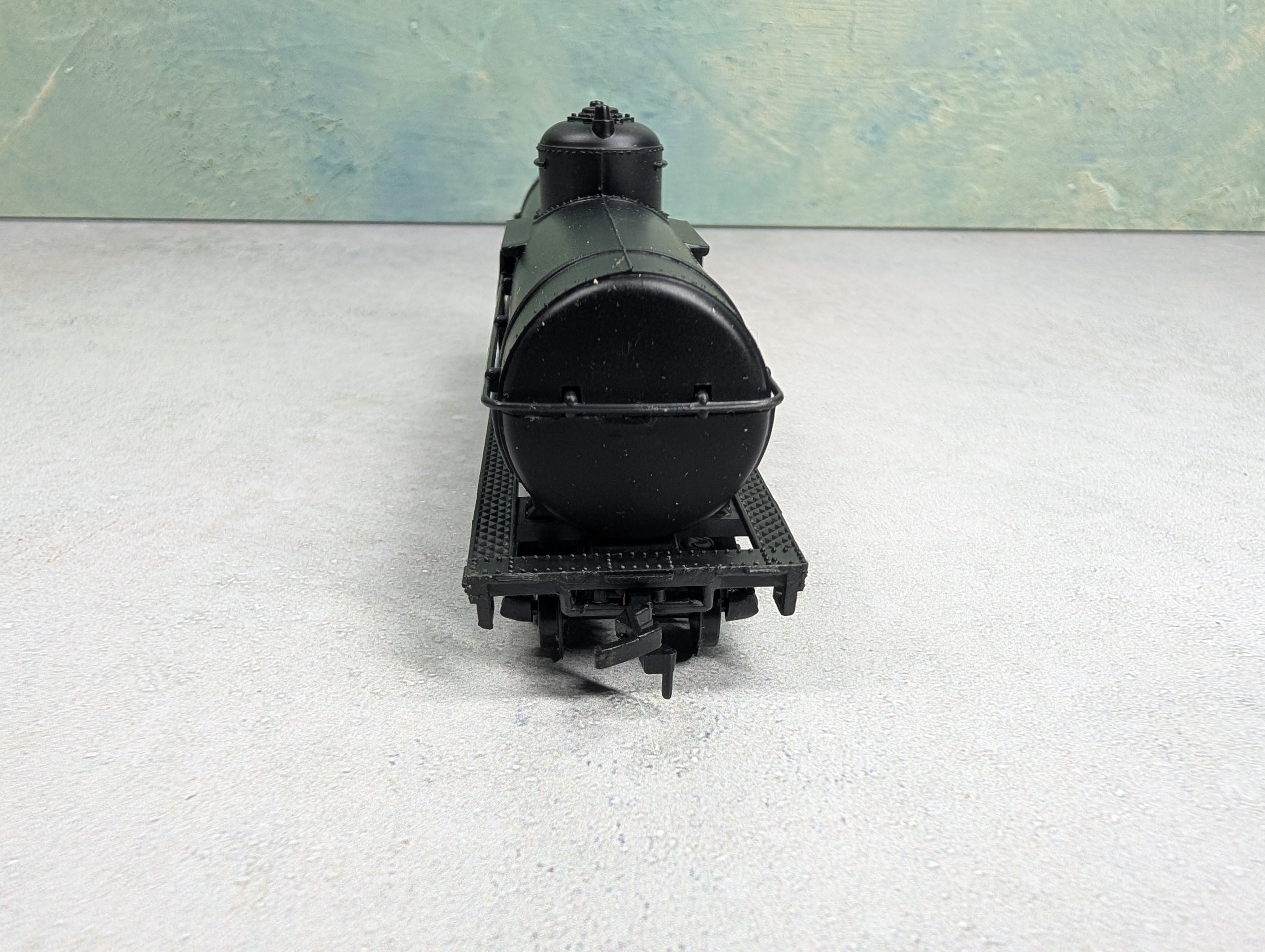 USED Model Power HO Scale Chemical Tank Car Tank-Train GATX #10450
