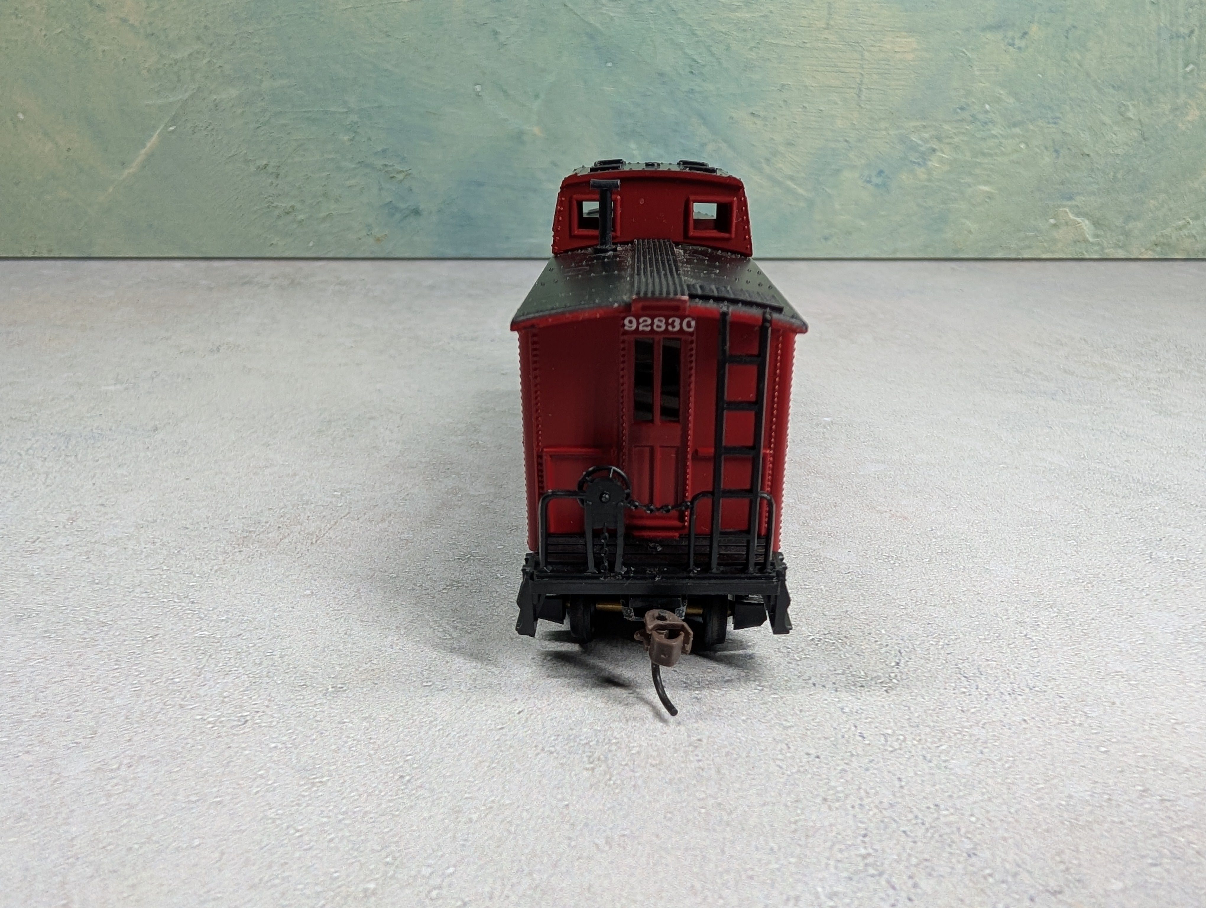 USED Mantua 726-621 HO Scale Caboose Reading #92830 Knuckle Couplers