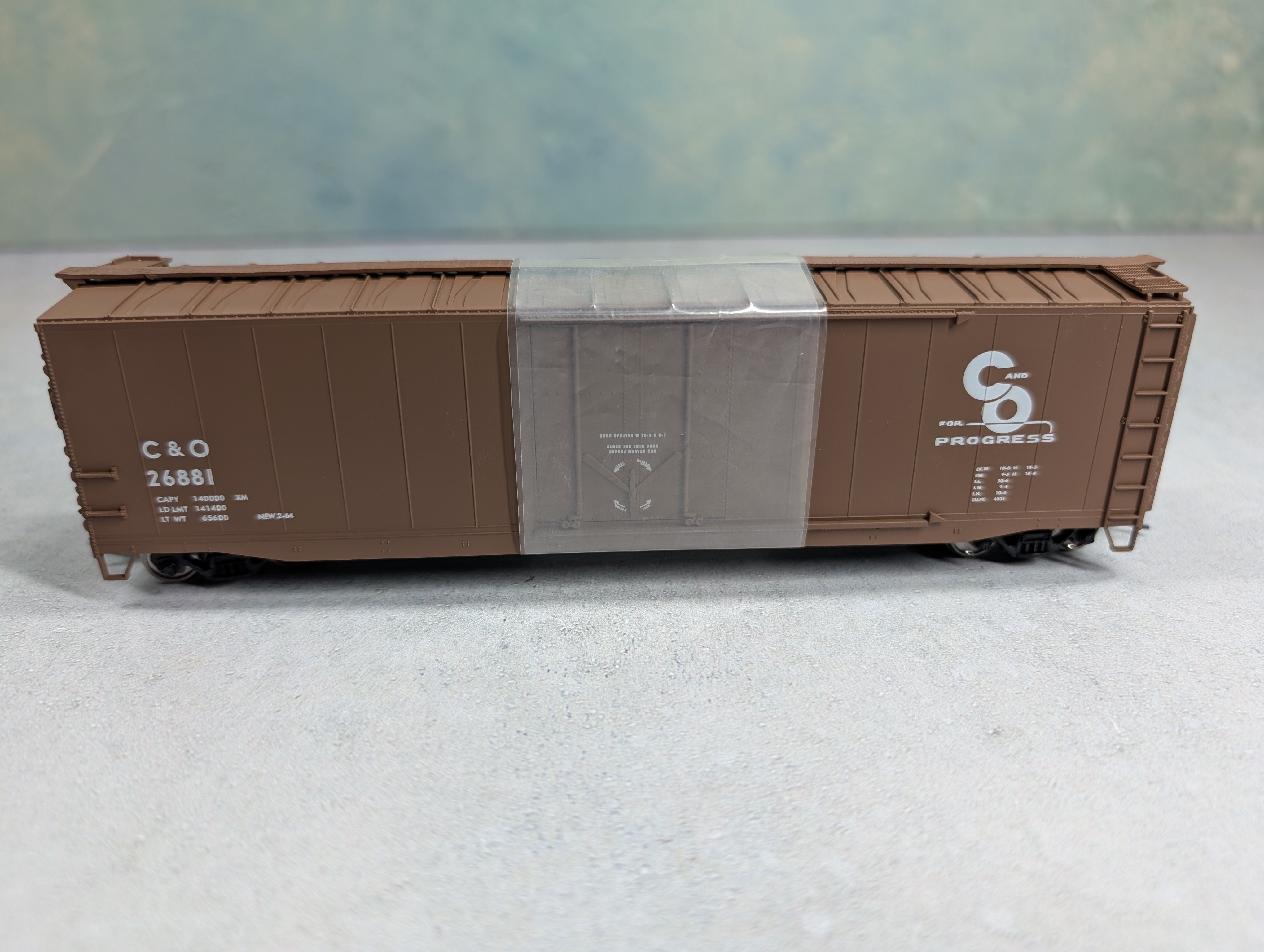Rivarossi HR6341 HO Scale Reading 50' Box Car w/ Roofwalk Chesapeake and Ohio C&O #26881