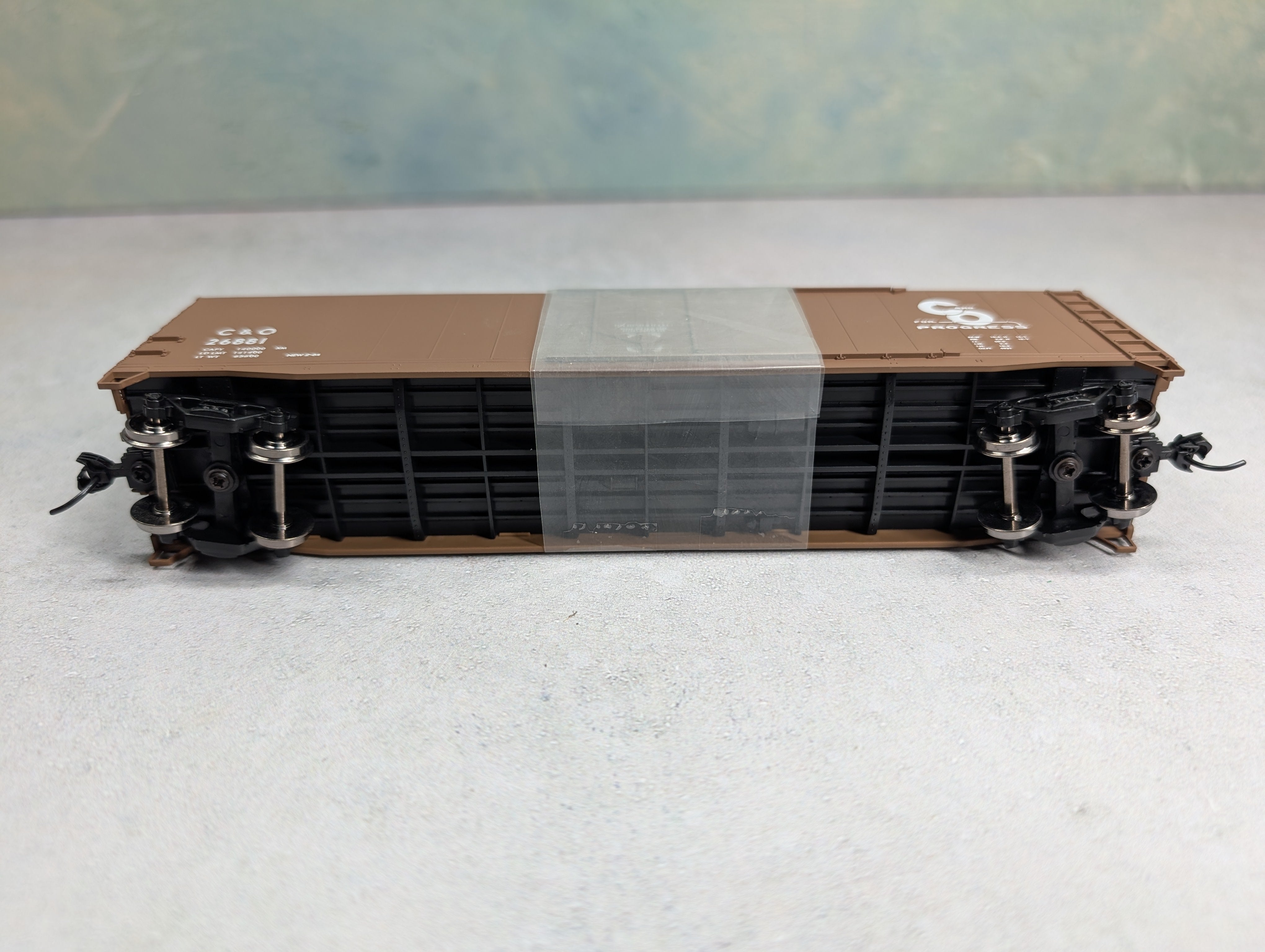 Rivarossi HR6341 HO Scale Reading 50' Box Car w/ Roofwalk Chesapeake and Ohio C&O #26881