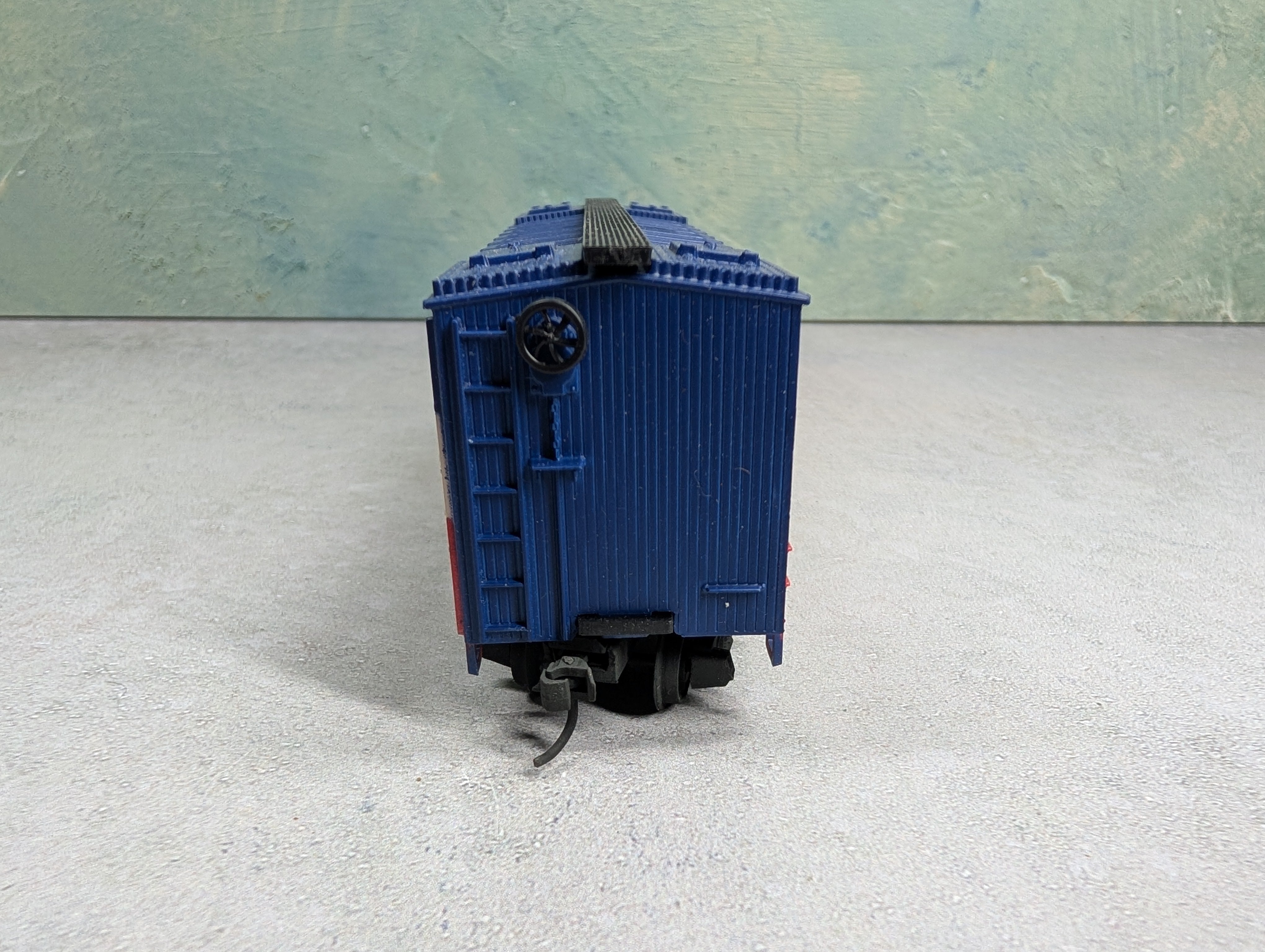 USED HO Scale 40' Wooden Box Car Bangor & Aroostook BAR #61572