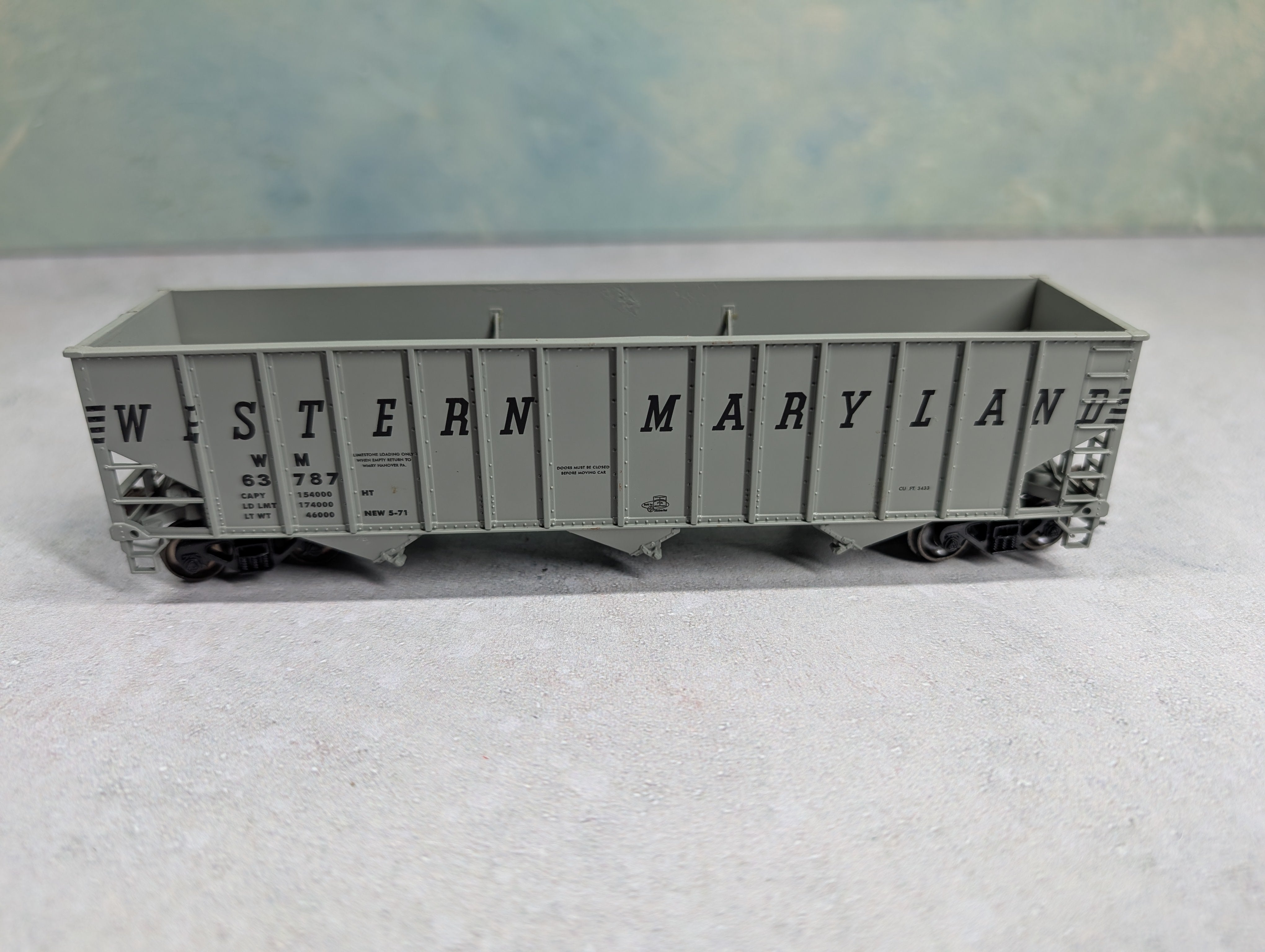 USED HO Scale 3 Bay Open Hopper Western Maryland WM #63787
