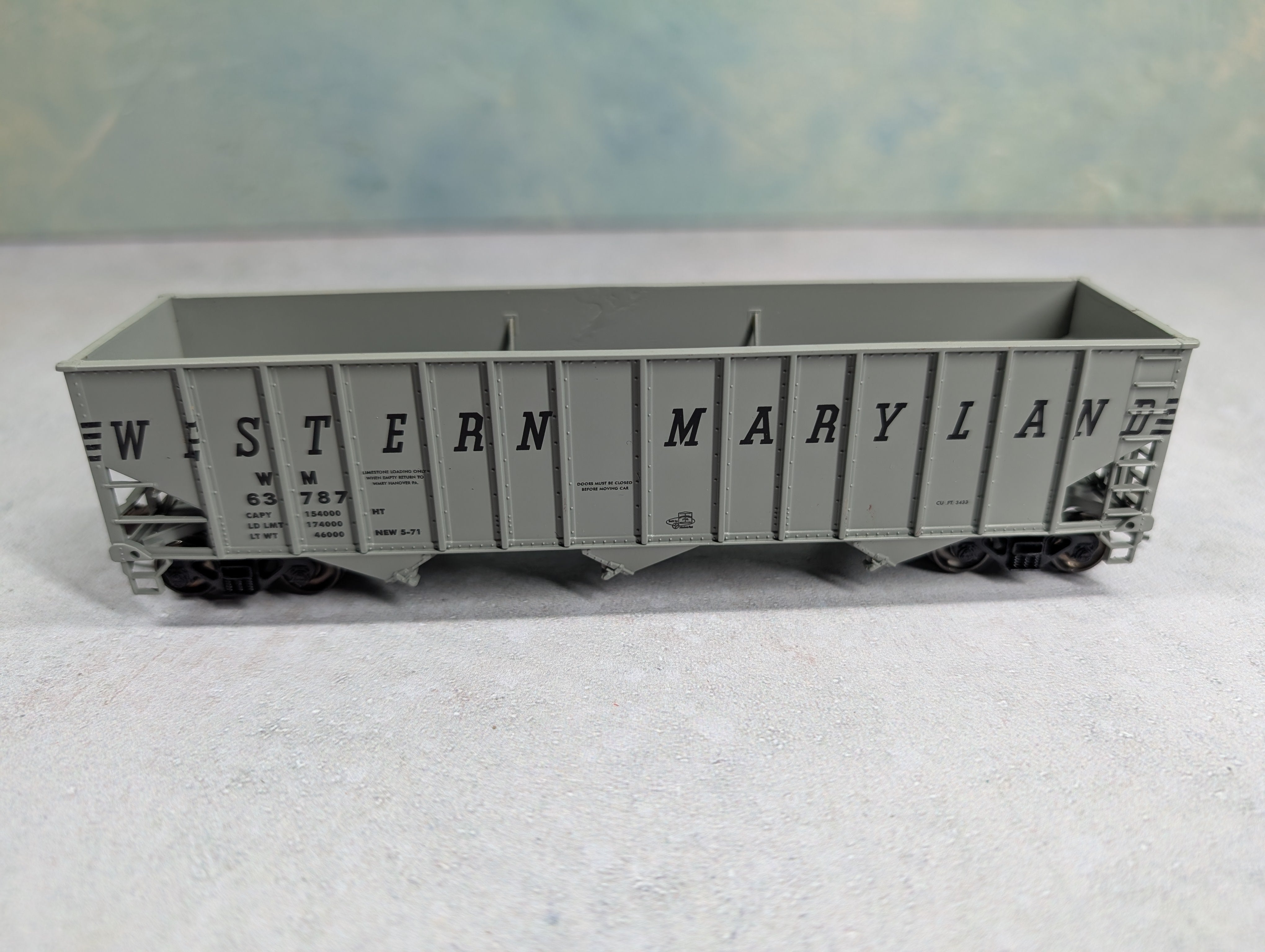 USED HO Scale 3 Bay Open Hopper Western Maryland WM #63787