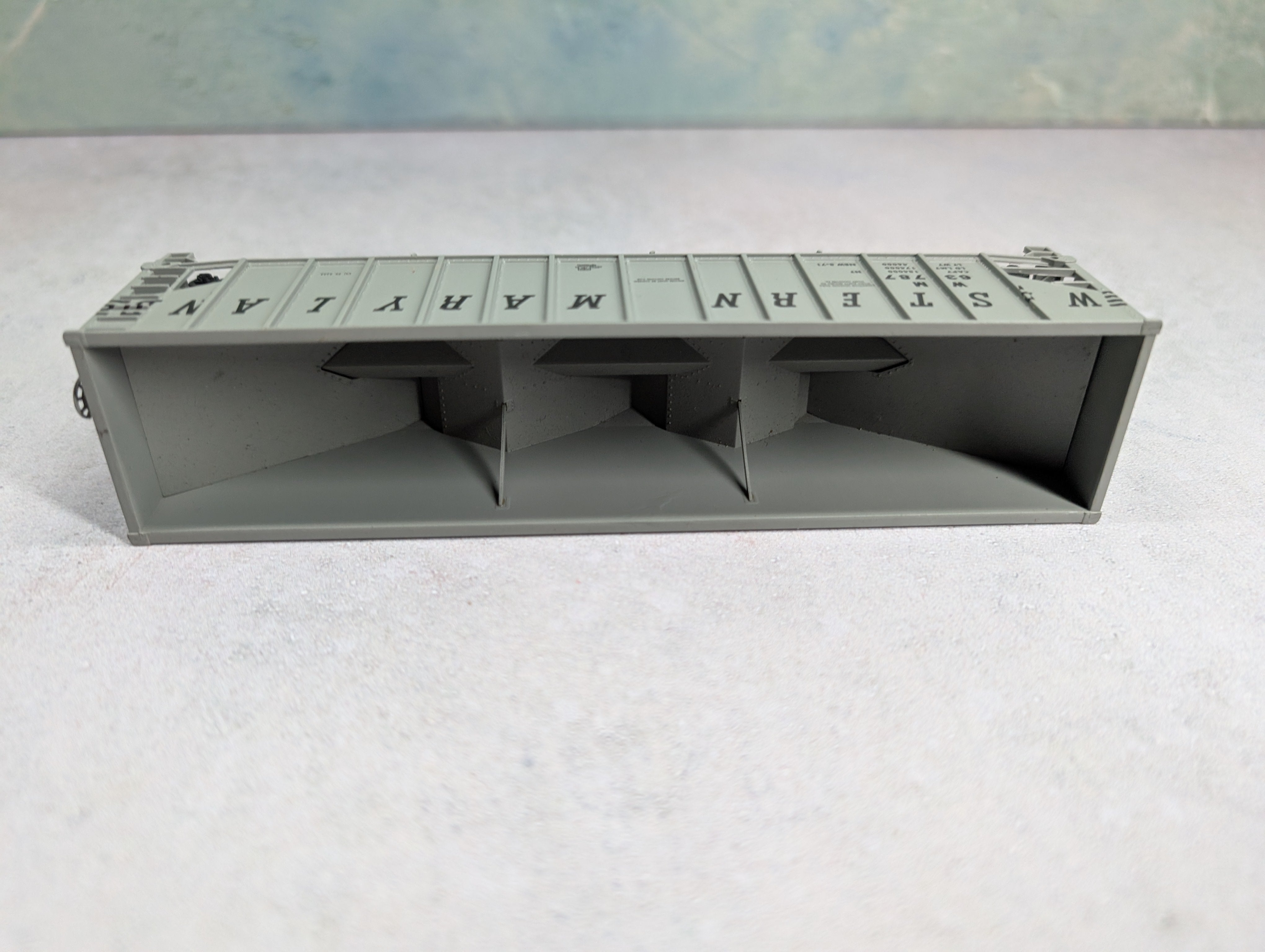 USED HO Scale 3 Bay Open Hopper Western Maryland WM #63787