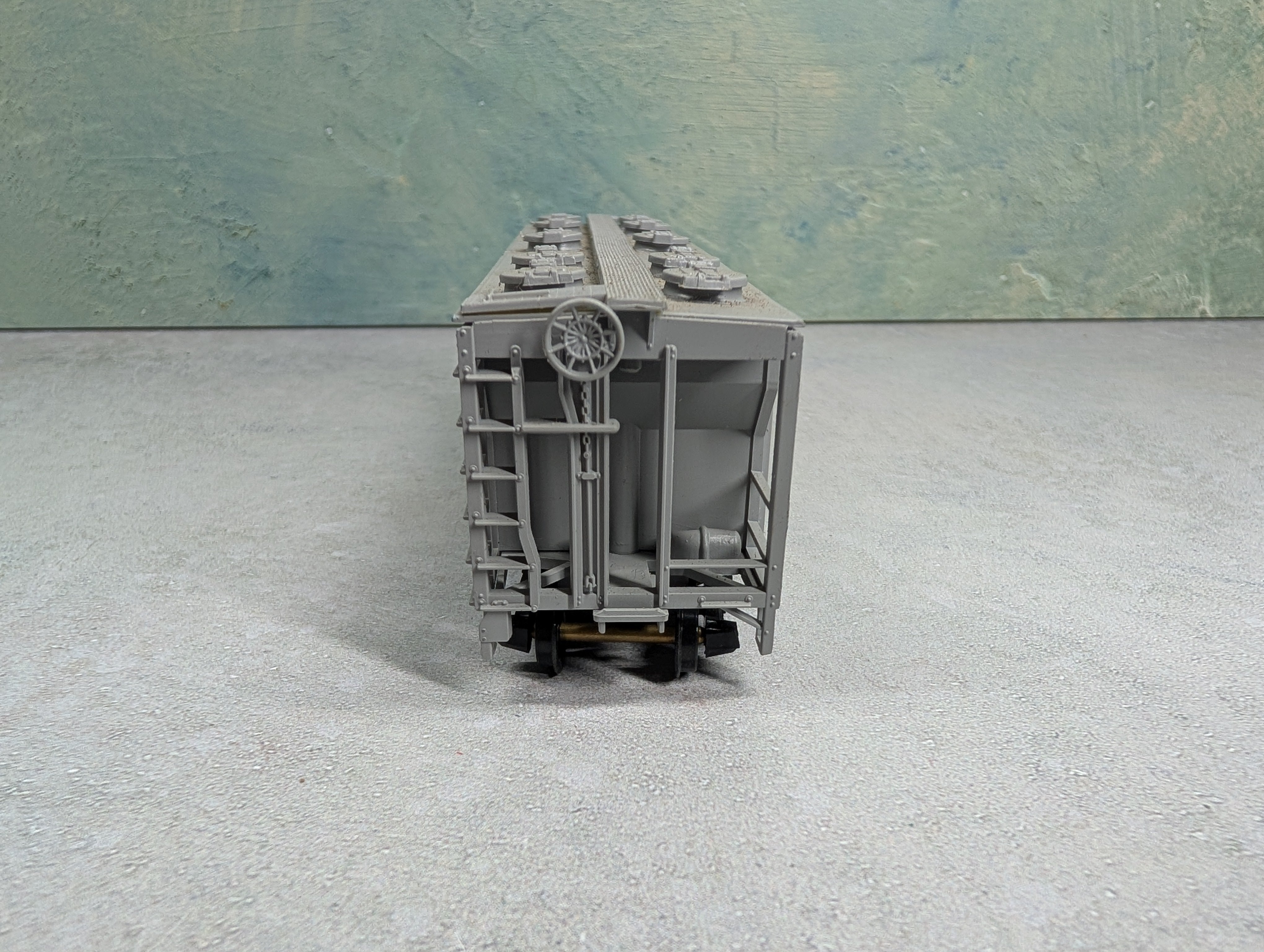 USED HO Scale 3 Bay Covered Hopper Reading RDG #78981