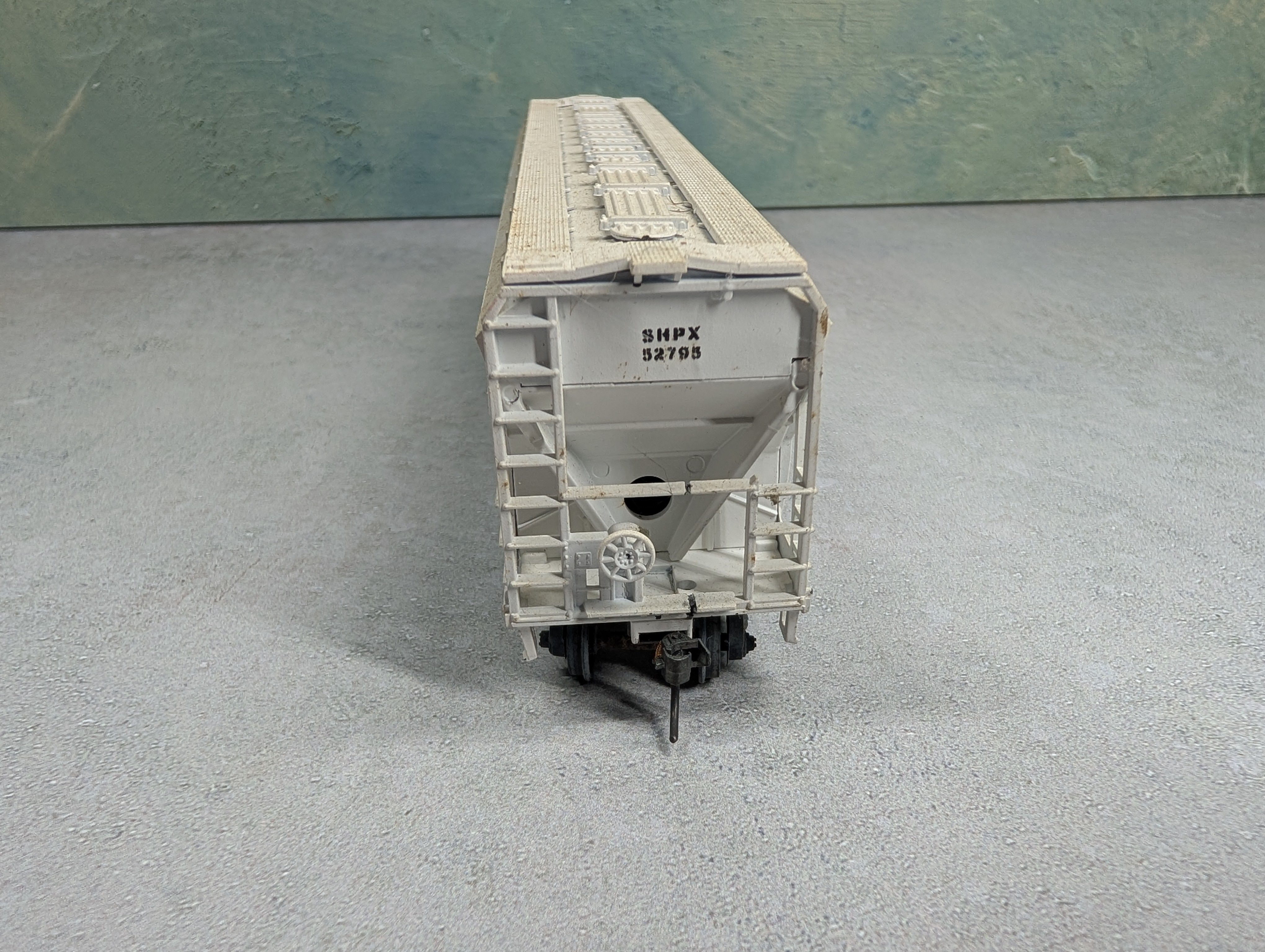 USED Athearn HO Scale Covered Hopper Enjay Plastics SHPX #52795