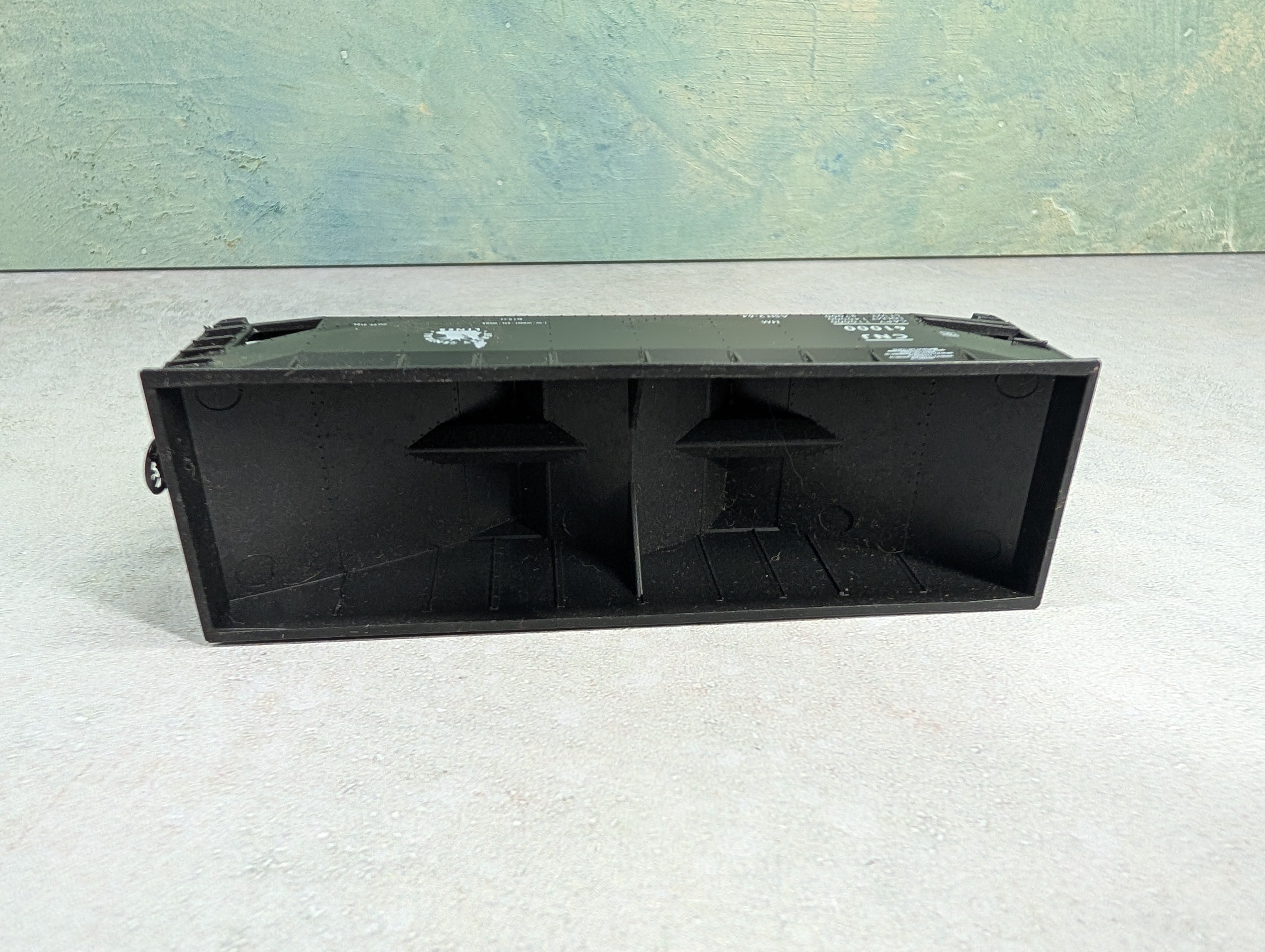 USED Athearn HO Scale 2 Bay Open Hopper Jersey Central Lines CNJ #61000