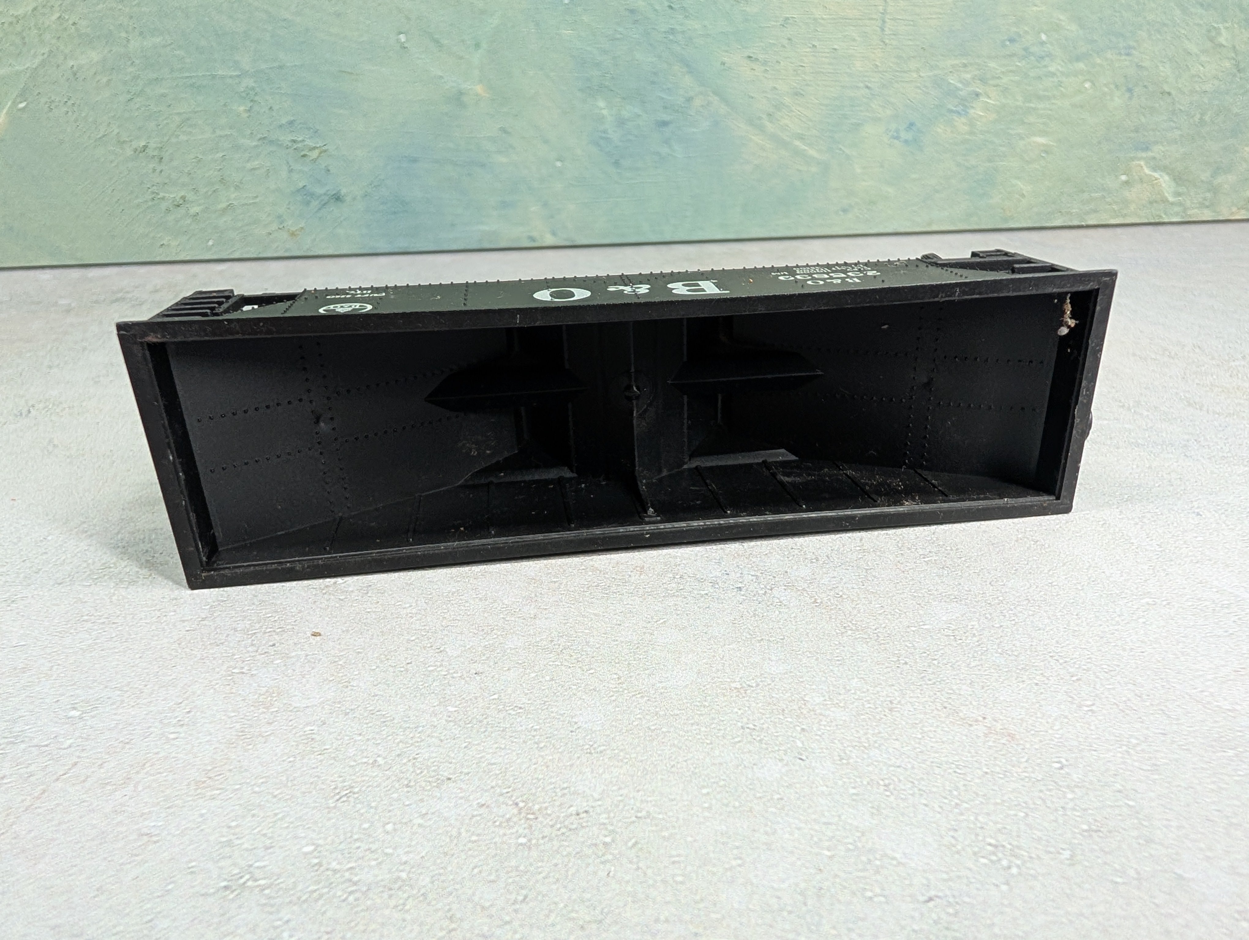 USED HO Scale 2 Bay Open Hopper Baltimore and Ohio B&O #235839