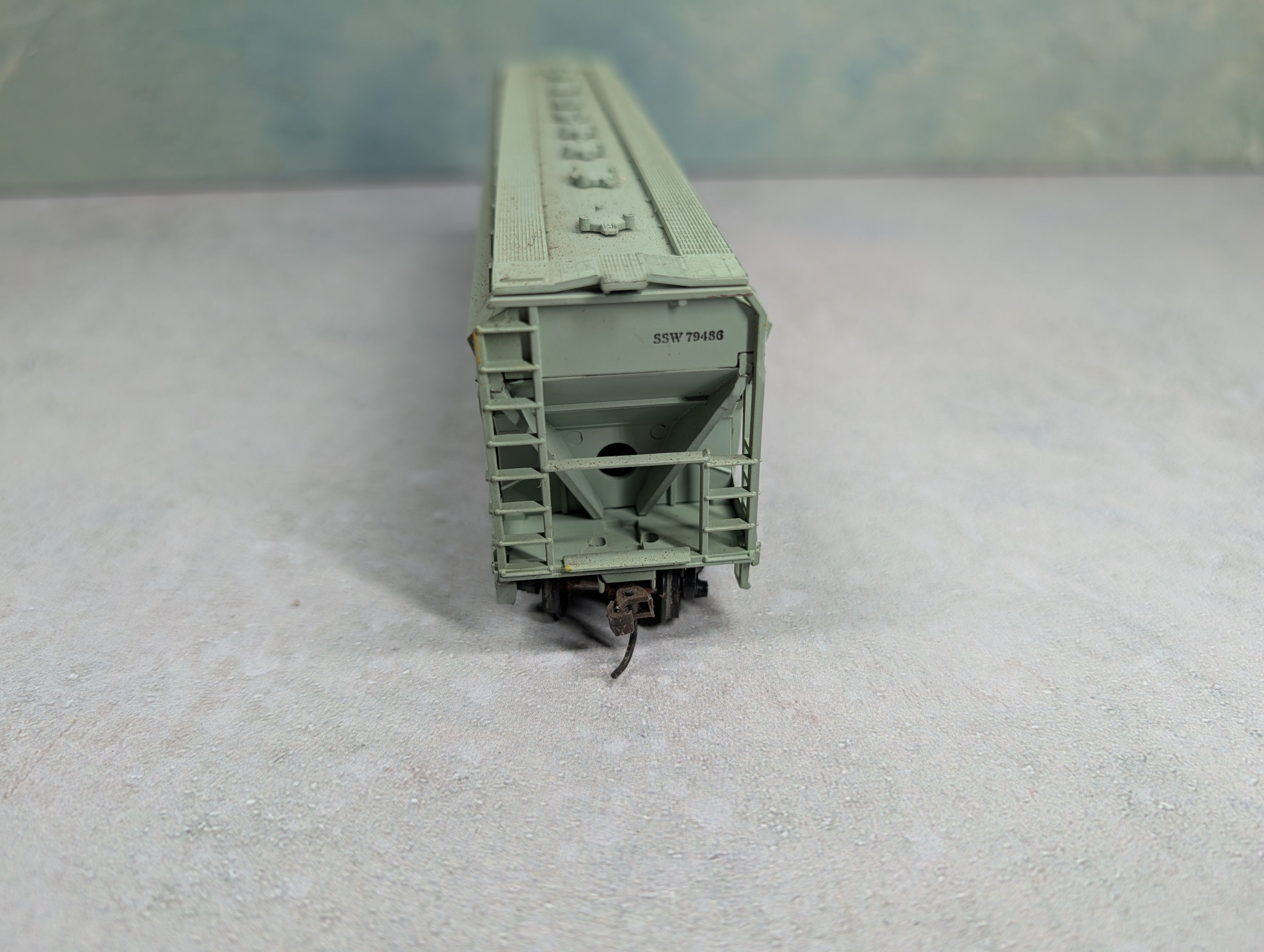 USED Athearn HO Scale Covered Hopper Cotton Belt SSW #79486