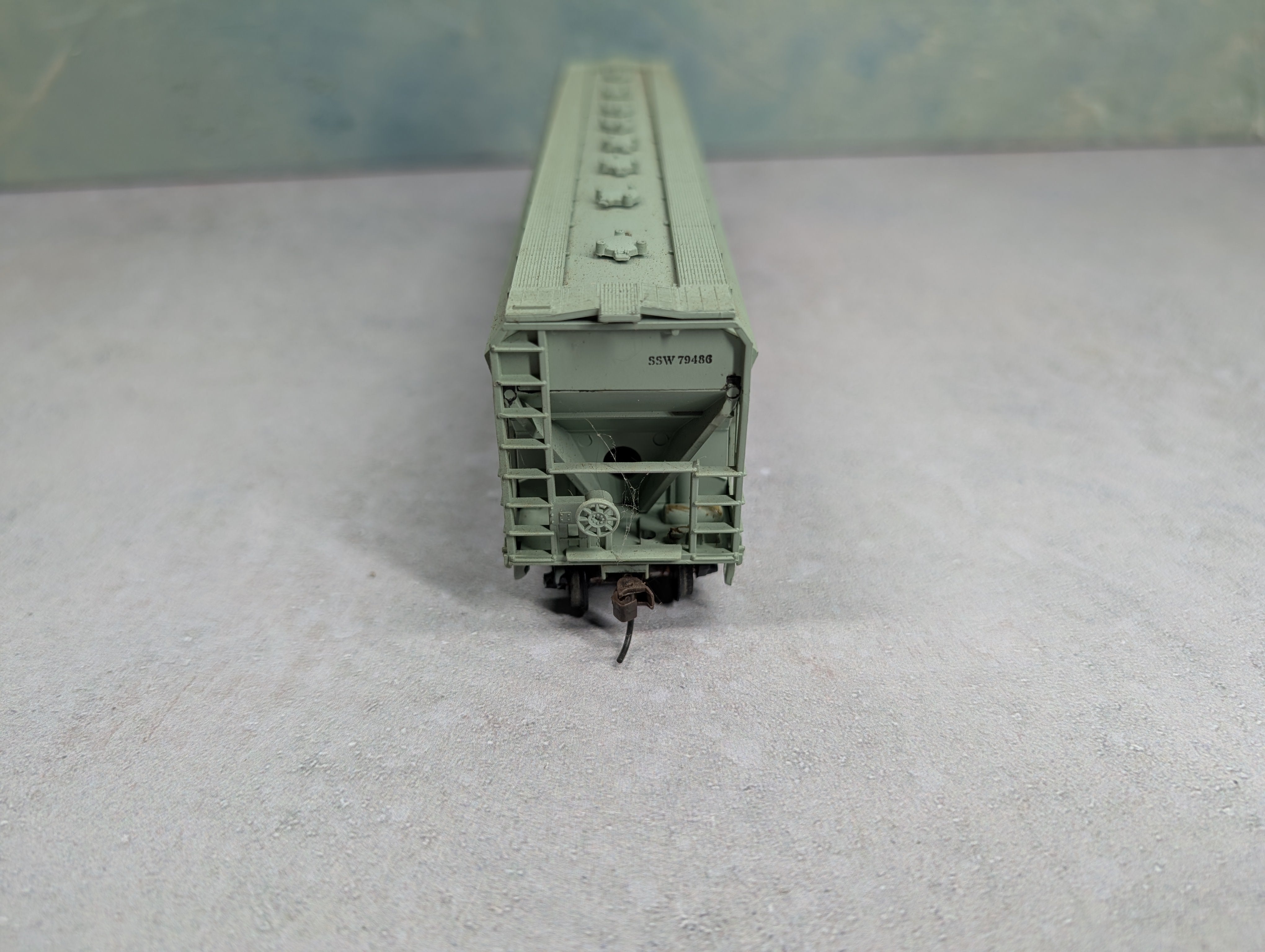 USED Athearn HO Scale Covered Hopper Cotton Belt SSW #79486