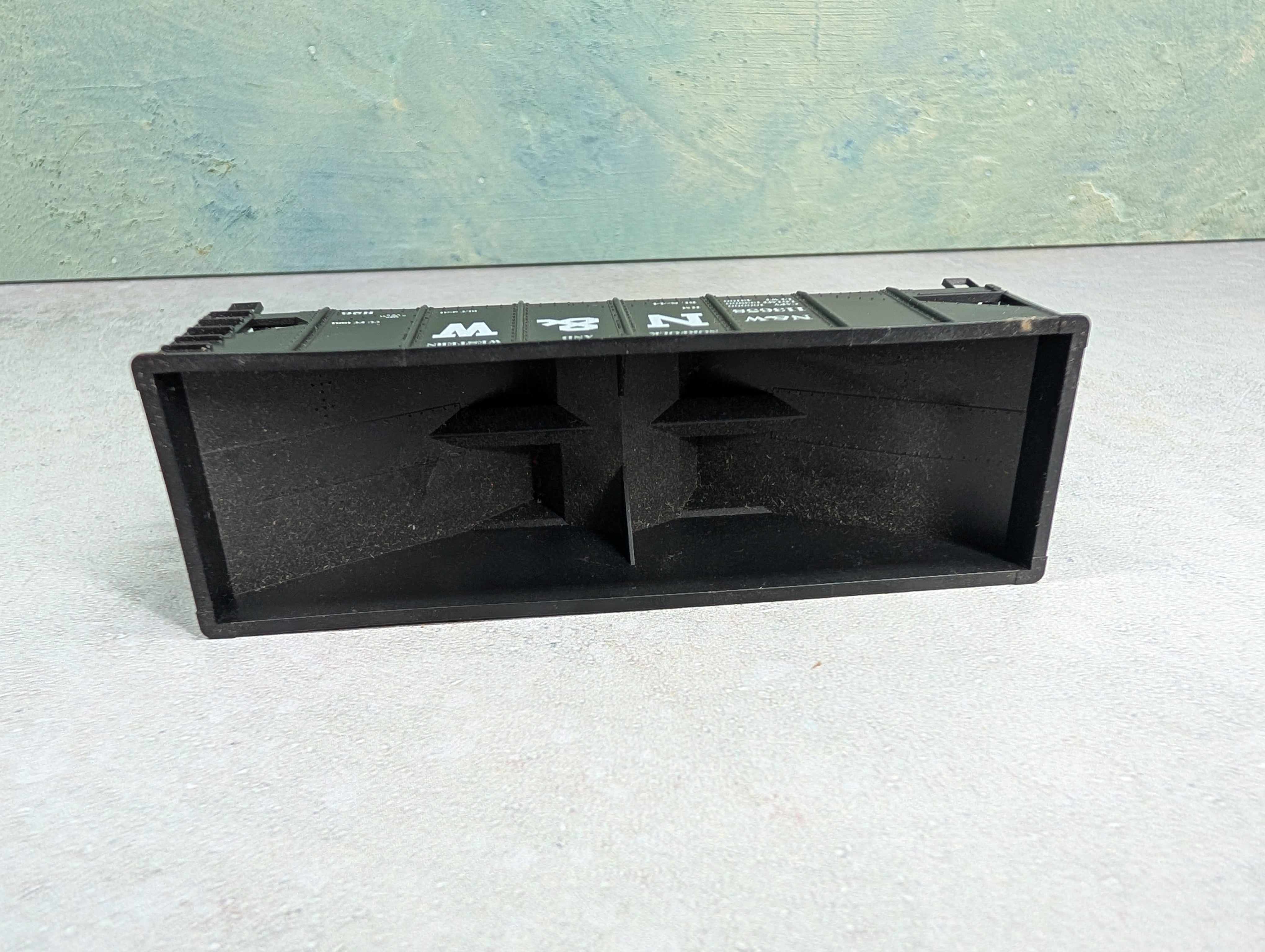 USED Accurail HO Scale 2 Bay Open Hopper Norfolk & Western NW #113658