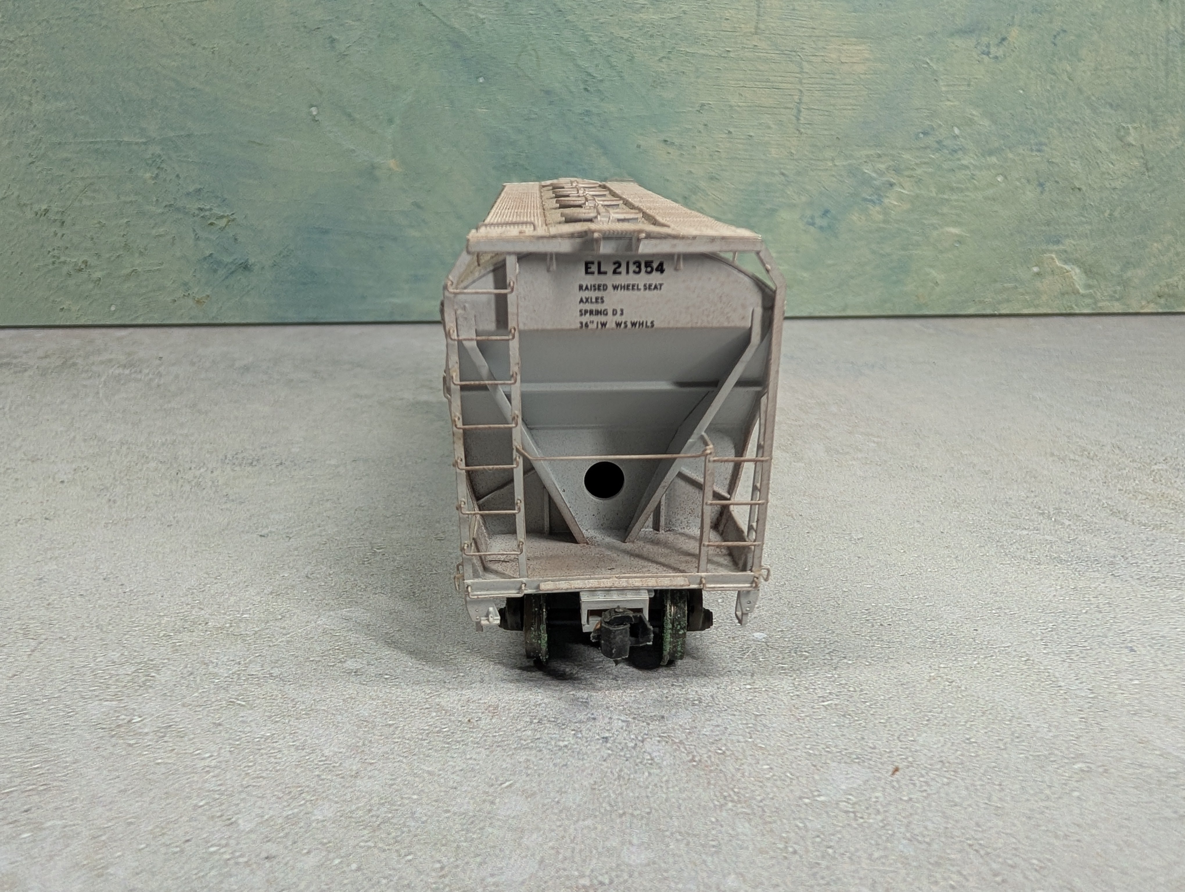 USED HO Scale Covered Hopper Erie Lackawanna EL #21354 Light Weathering