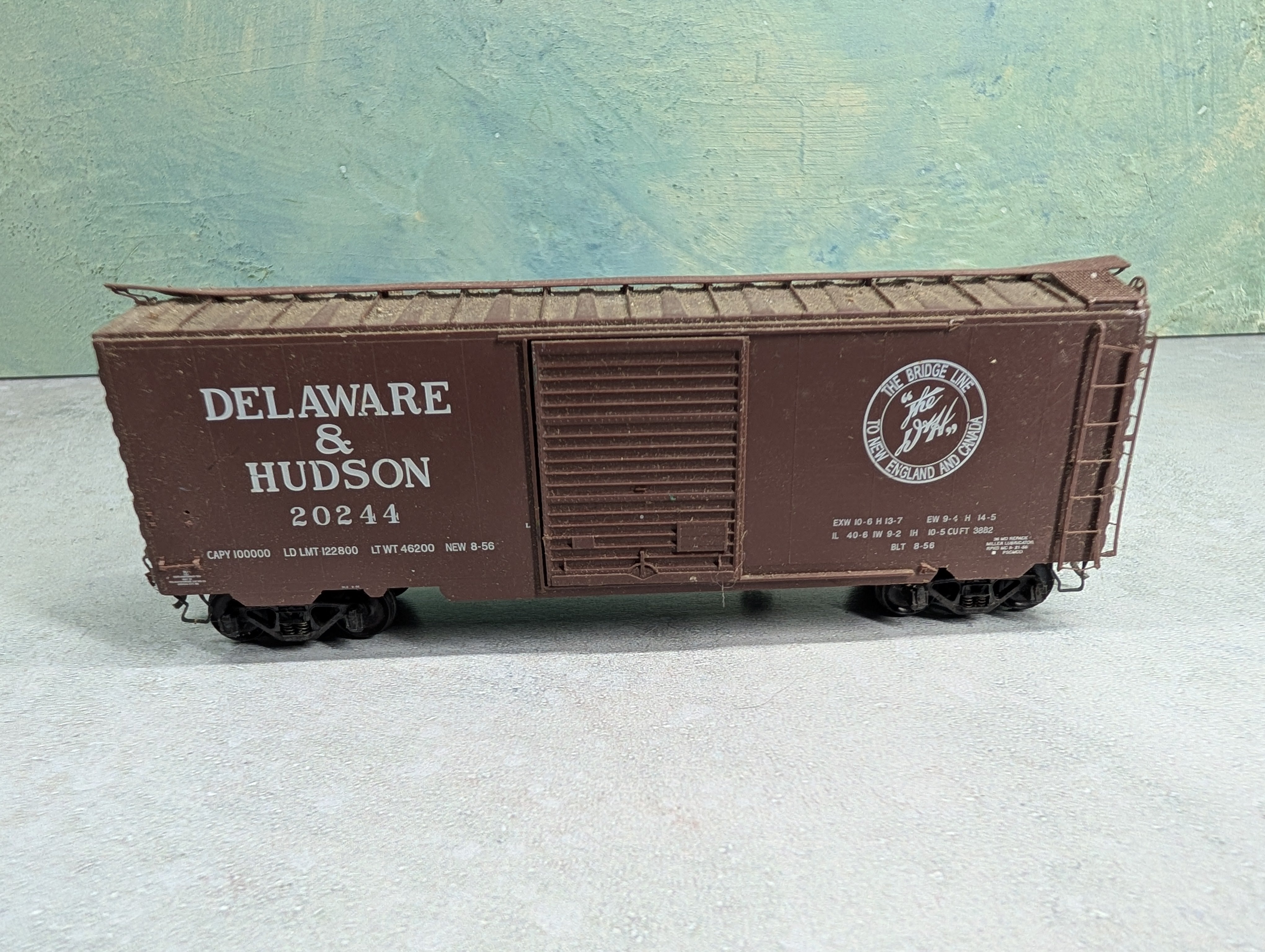 USED Kadee HO Scale 40' Box Car Delaware and Hudson #20244