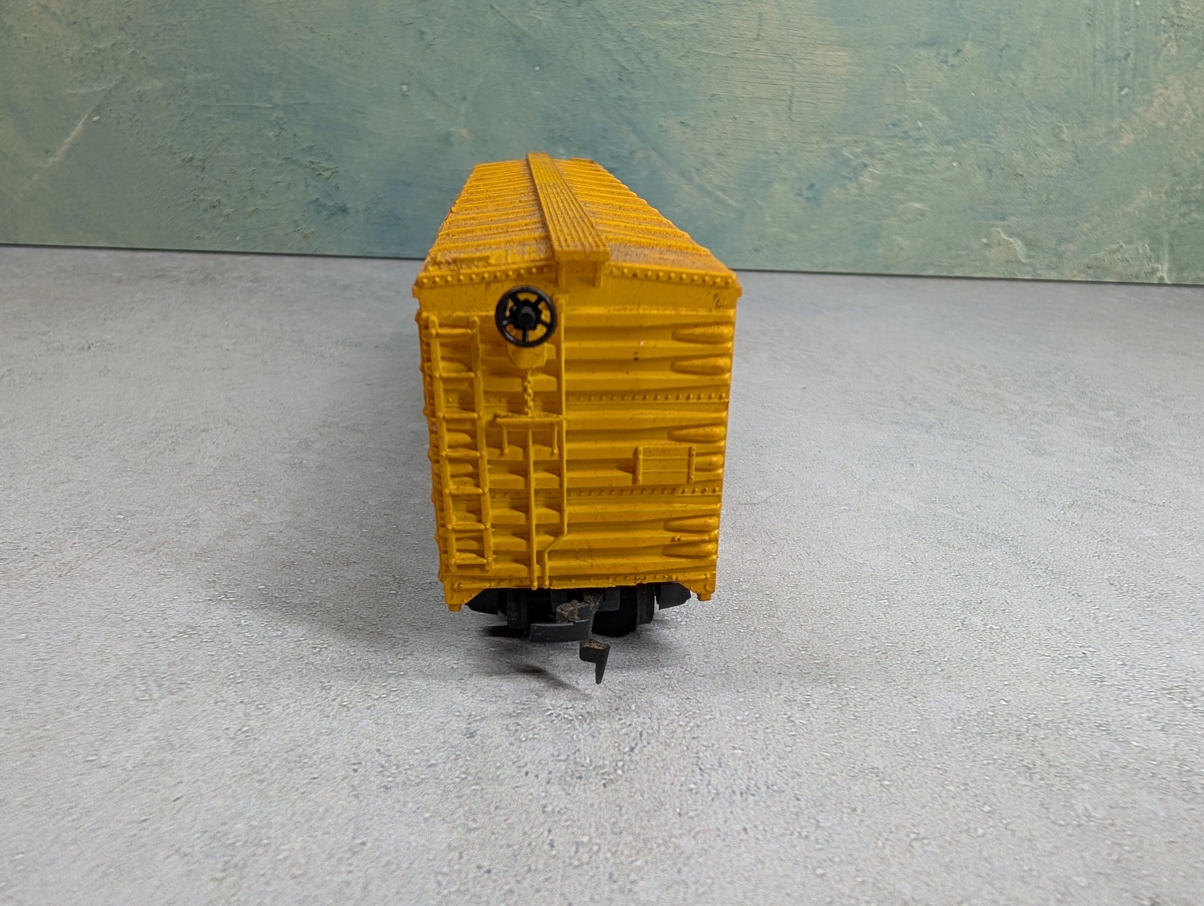USED Tyco HO Scale 50' Box Car Railbox RBOX #10000