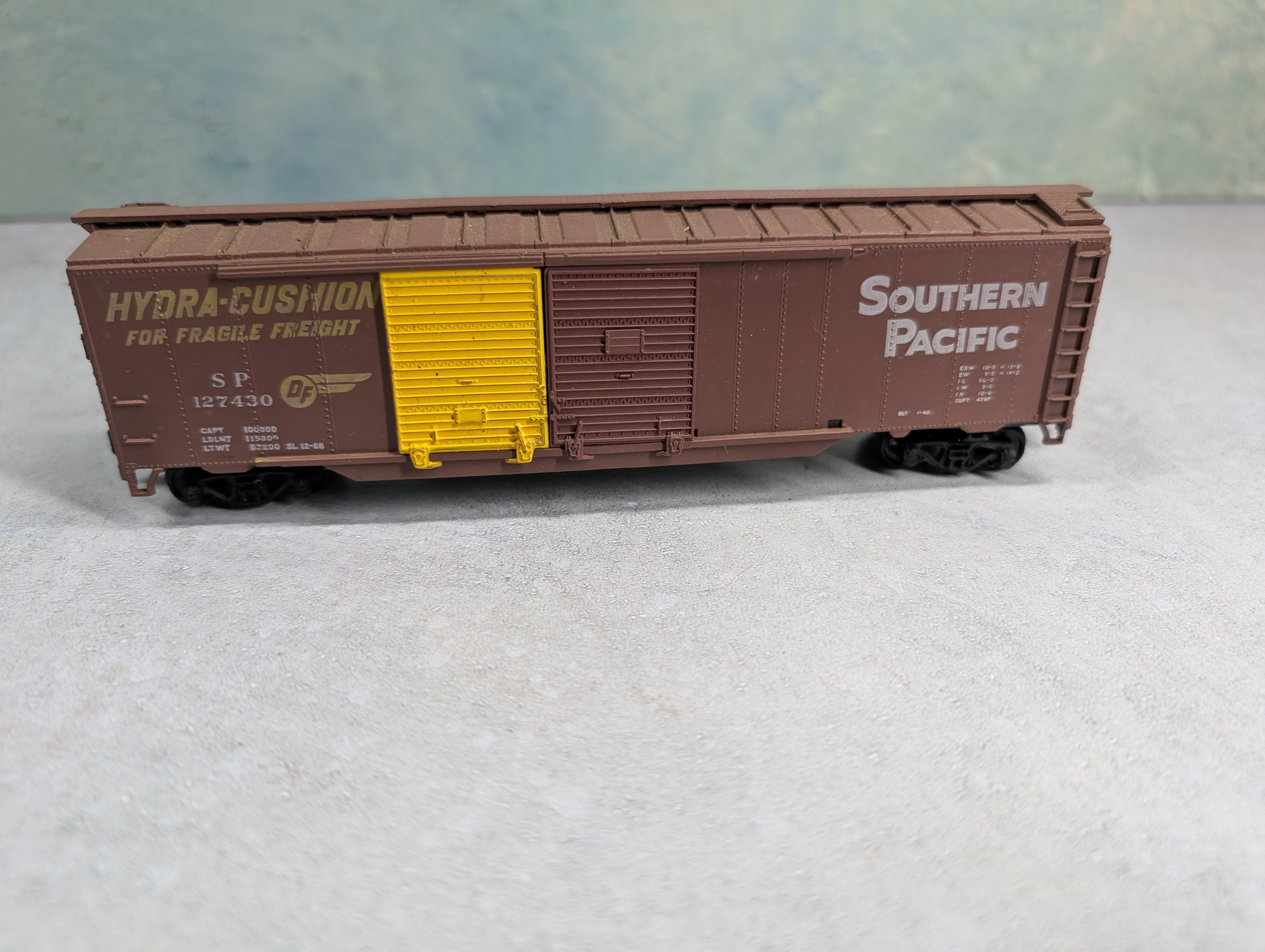 USED Athearn HO Scale 50' DD Box Car Southern Pacific SP #127430