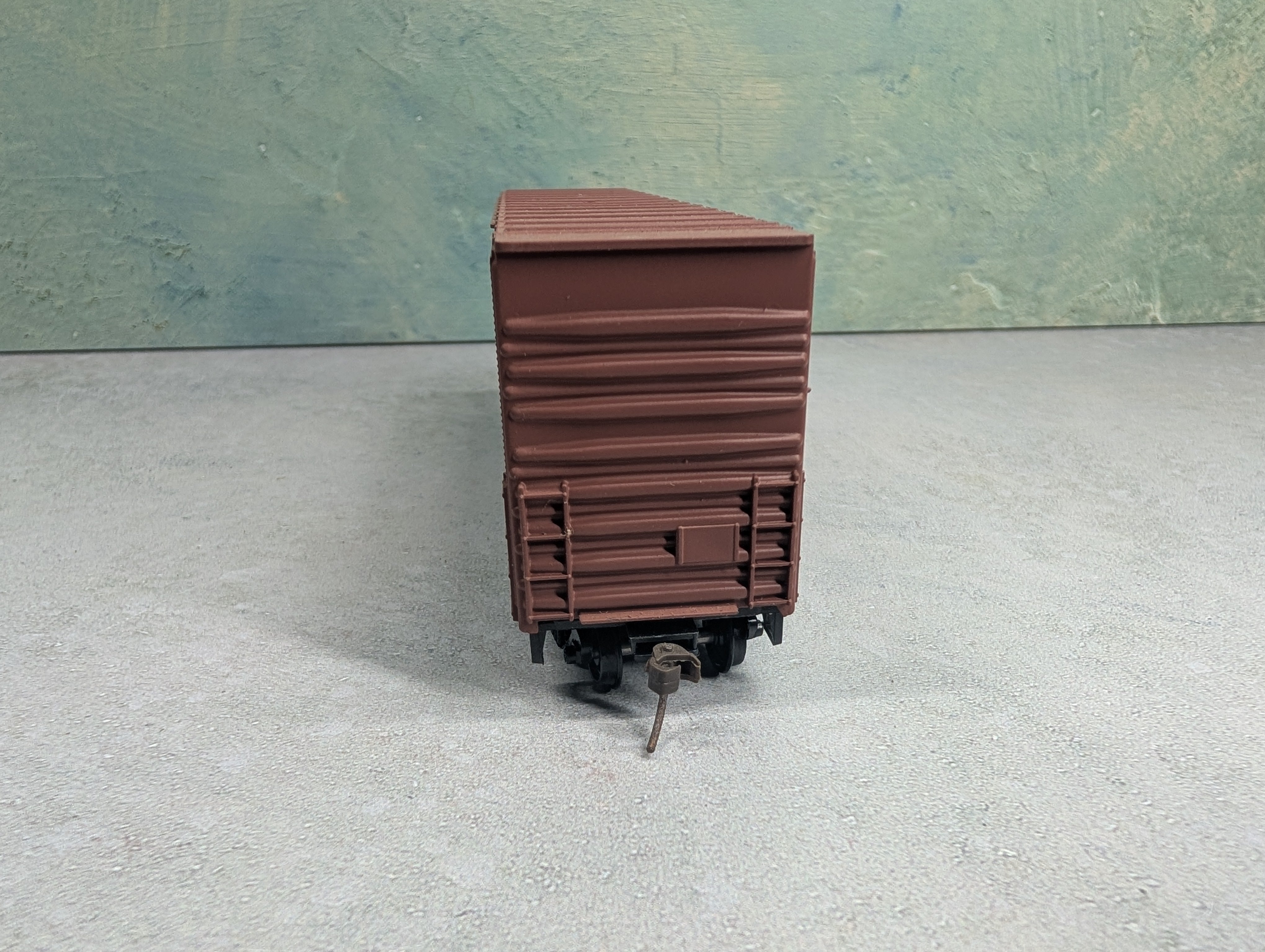 USED Roundhouse HO Scale 50' Hi-Cube Box Car Southern Pacific SP #699457
